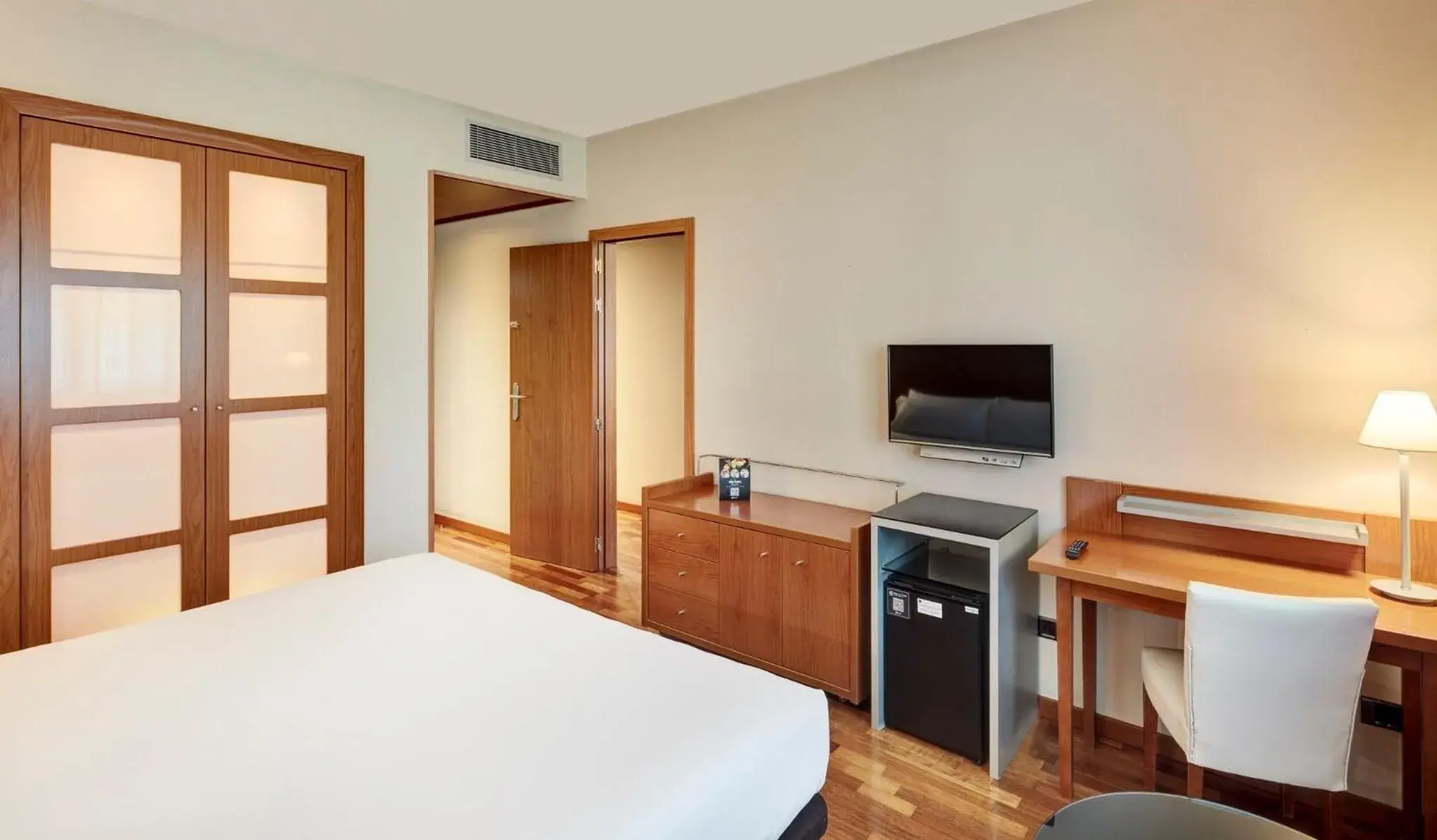 Photo of the whole room, Bed in Sercotel AB Rivas Photo of the whole room, Bed in Sercotel AB Rivas