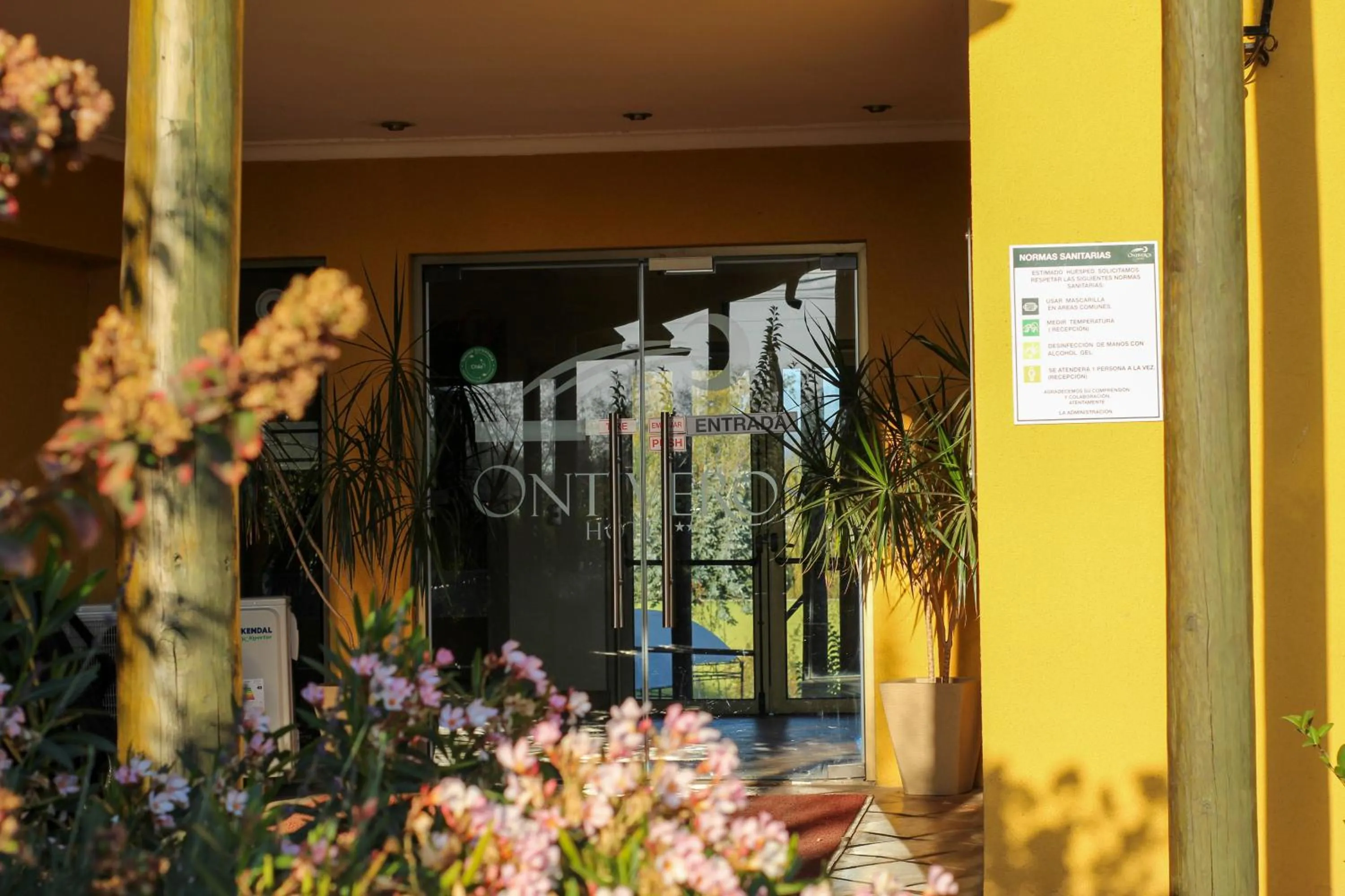 Property building in Hotel Ontiveros