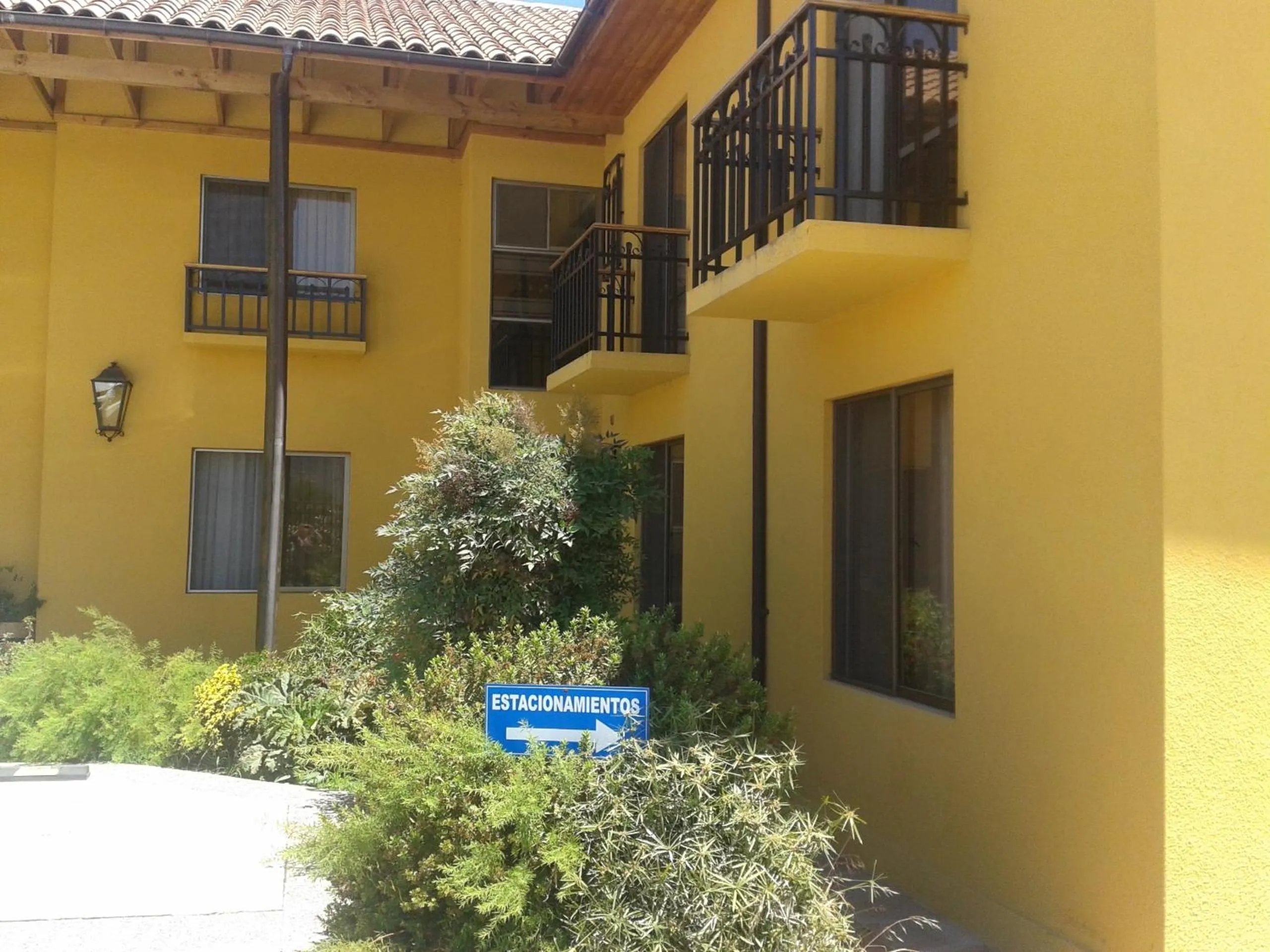 Facade/entrance in Hotel Ontiveros