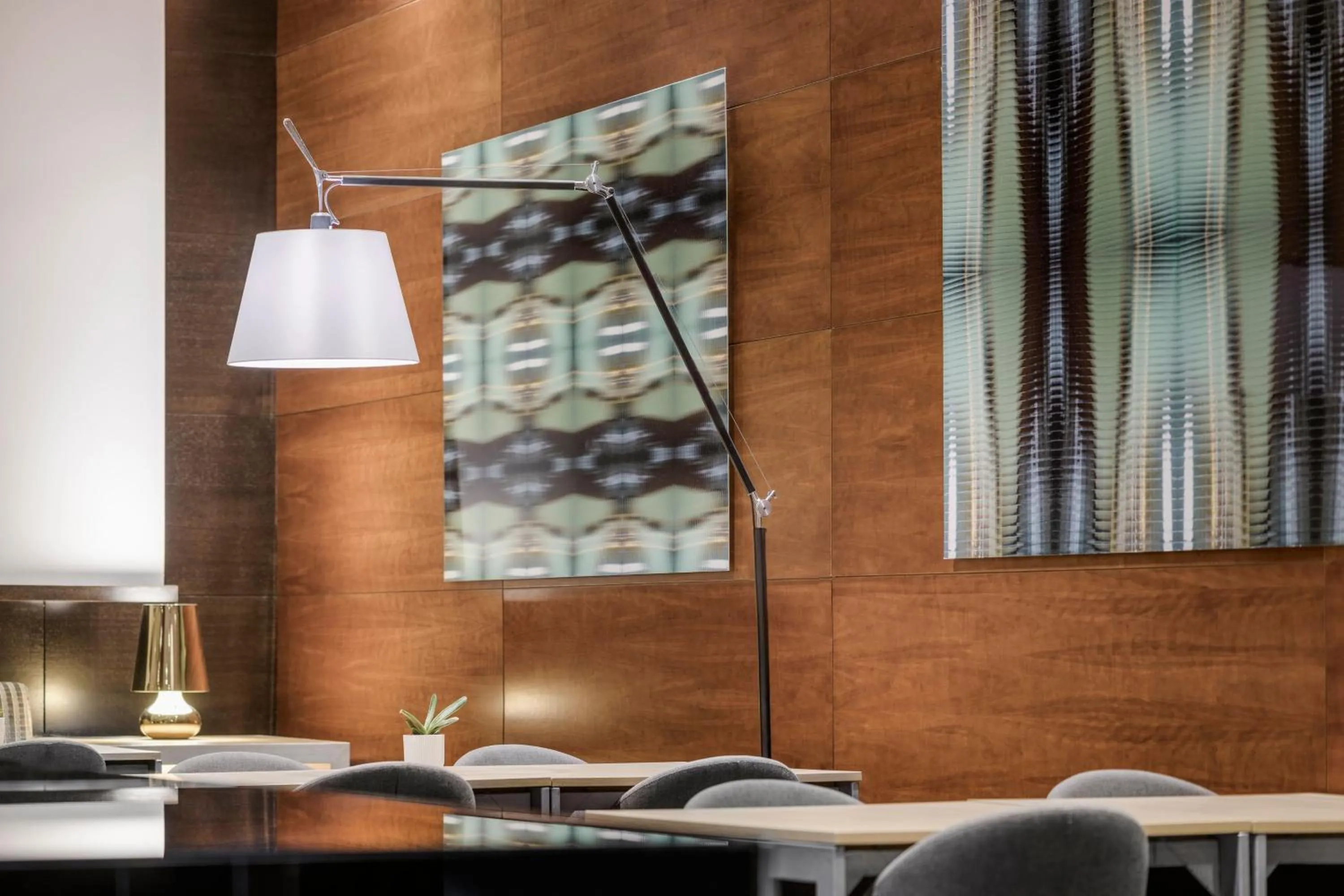 Lounge or bar in AC Hotel Alcalá de Henares by Marriott