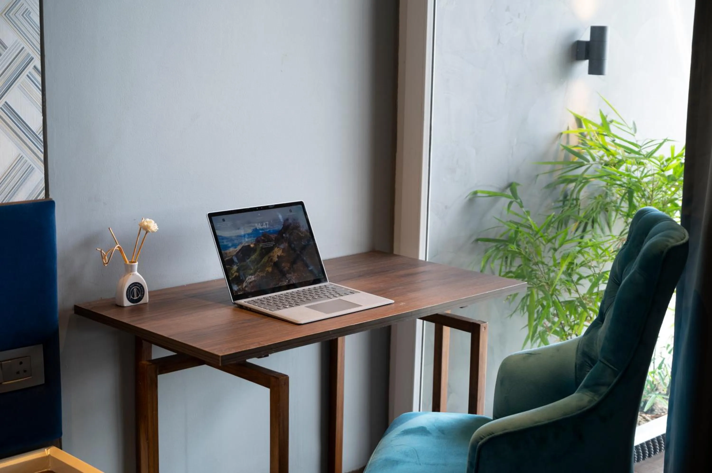 hair dresser in The Aldott Cyber City