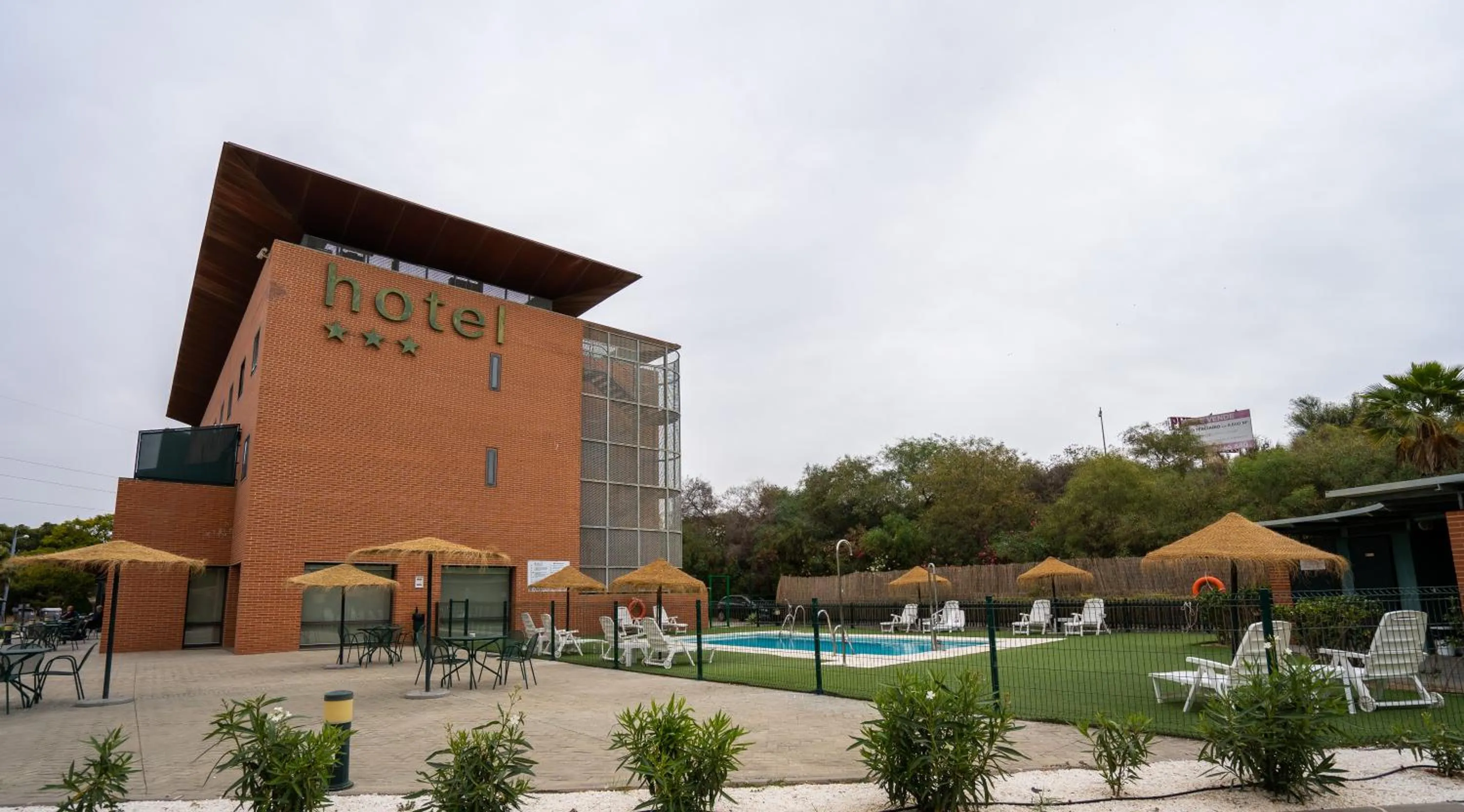 Property building in Posadas de España Malaga