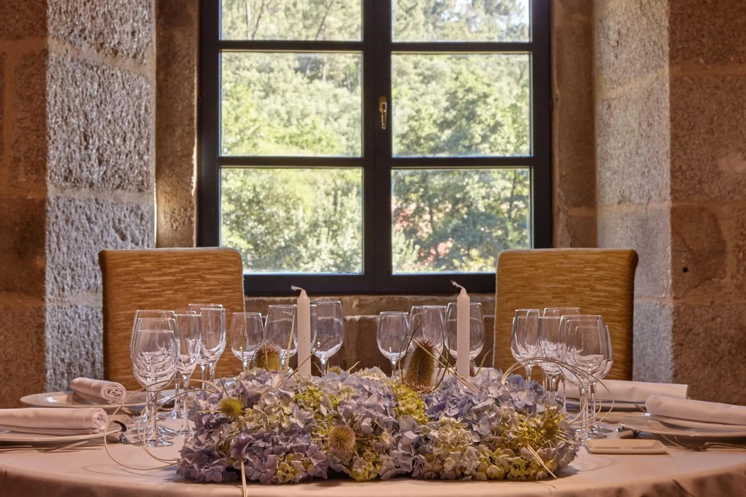 Restaurant/places to eat in Eurostars Monumento Monasterio de San Clodio Hotel Restaurant/places to eat in Eurostars Monumento Monasterio de San Clodio Hotel