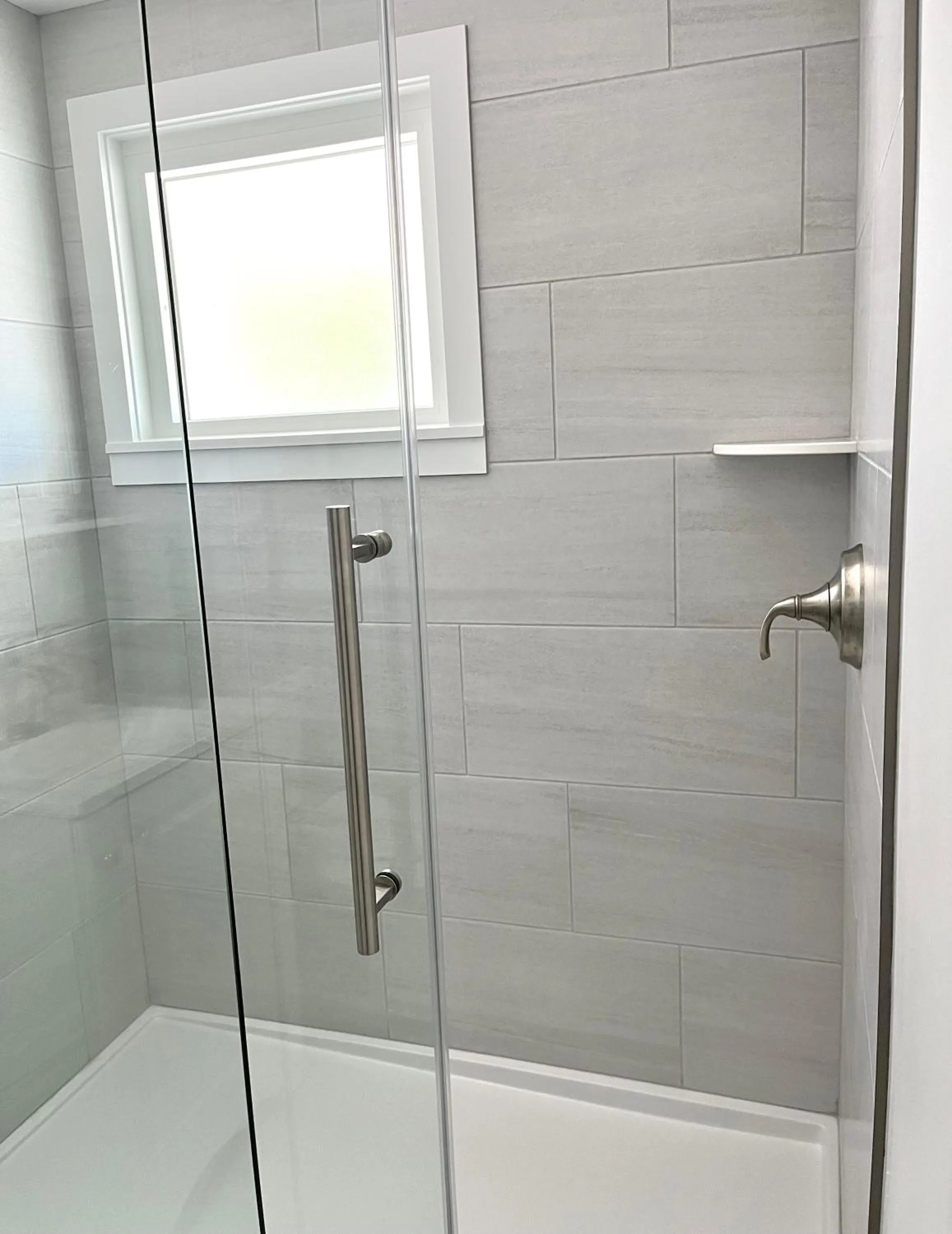 Shower in Kingfisher Oceanside