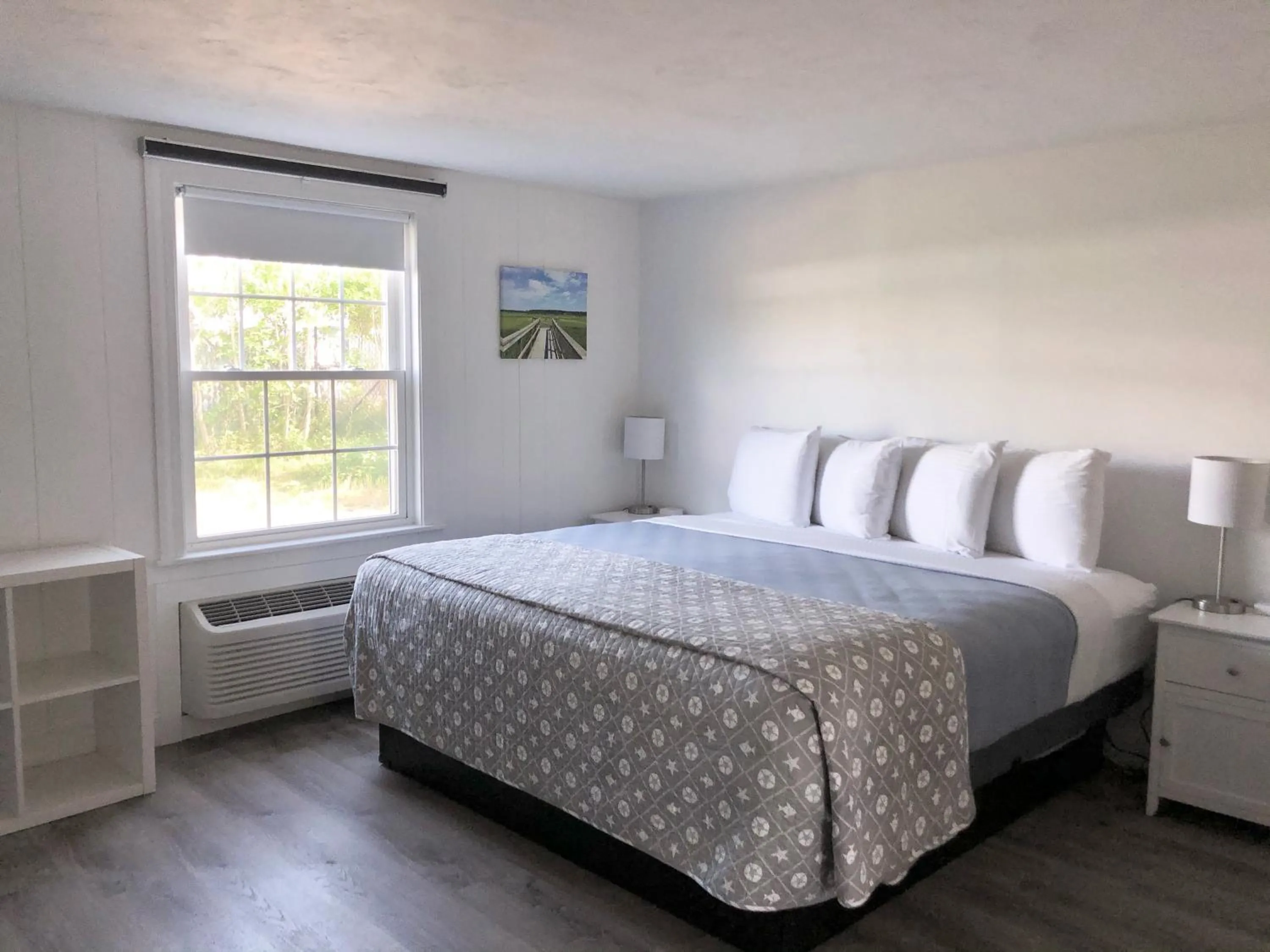 Bed in Kingfisher Oceanside