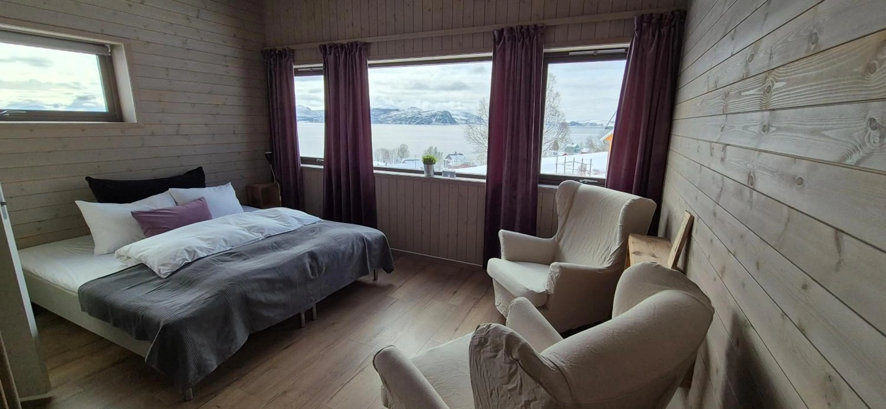 Bedroom, Bed in Yggdrasil Farmhotel Retreat, Spa & Yoga