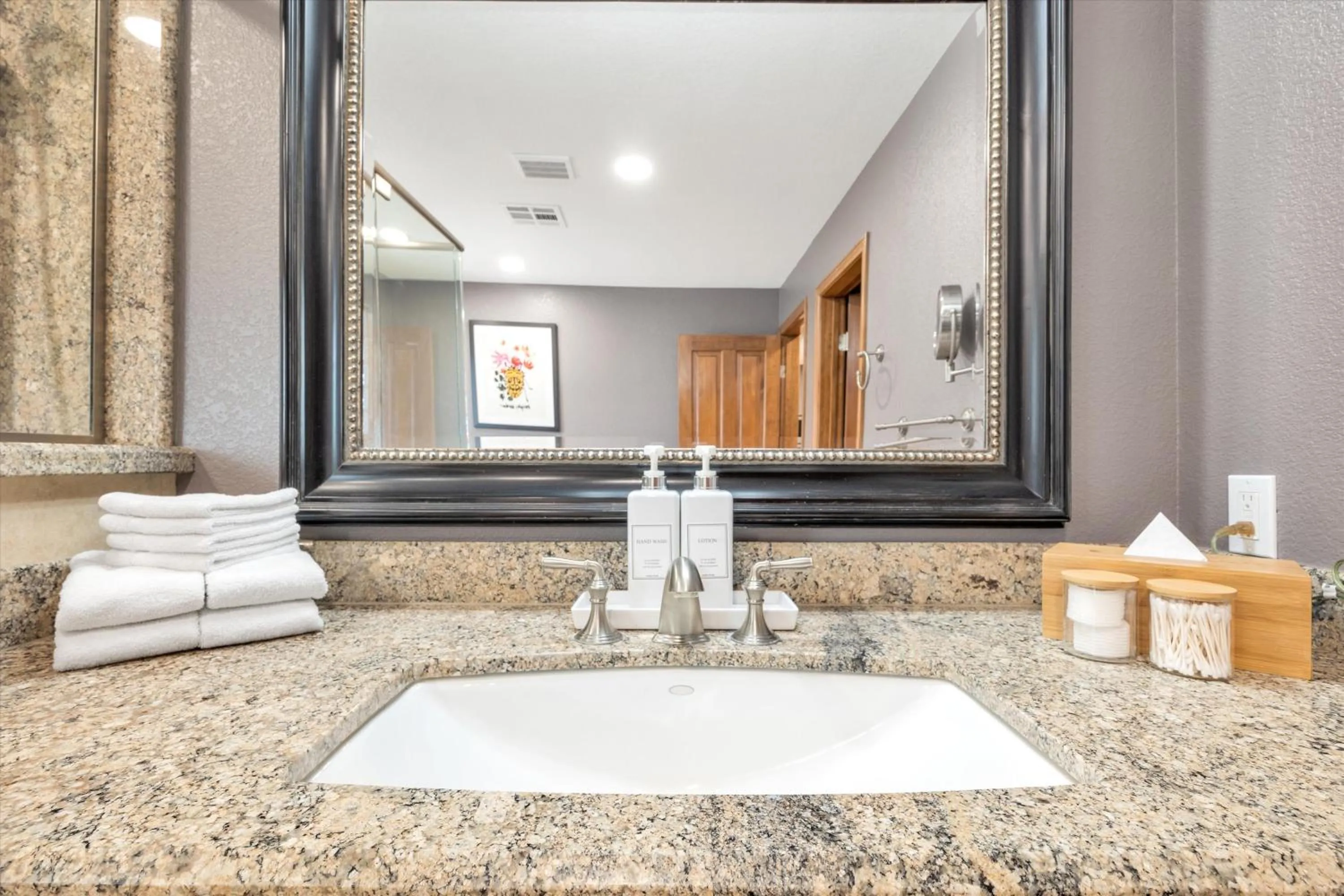 Bathroom in Luxury villa with pool and spa