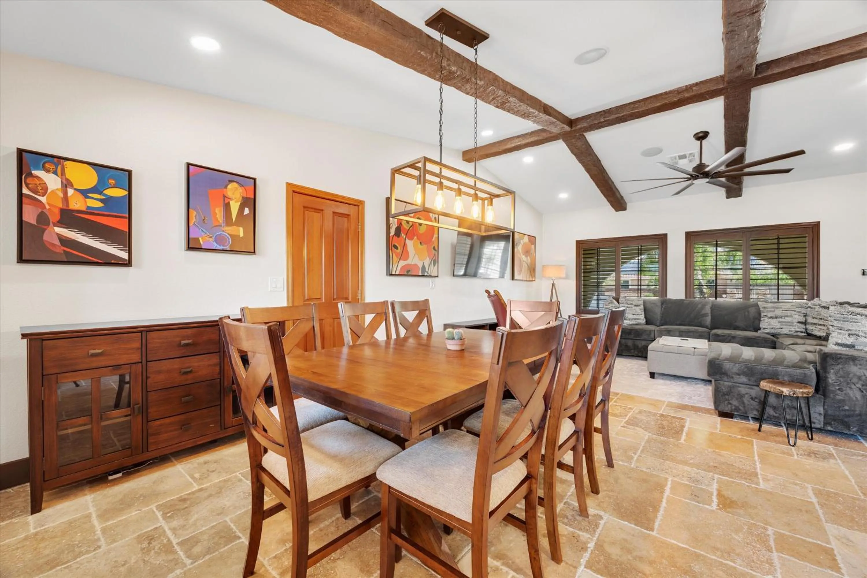 Dining area in Luxury villa with pool and spa