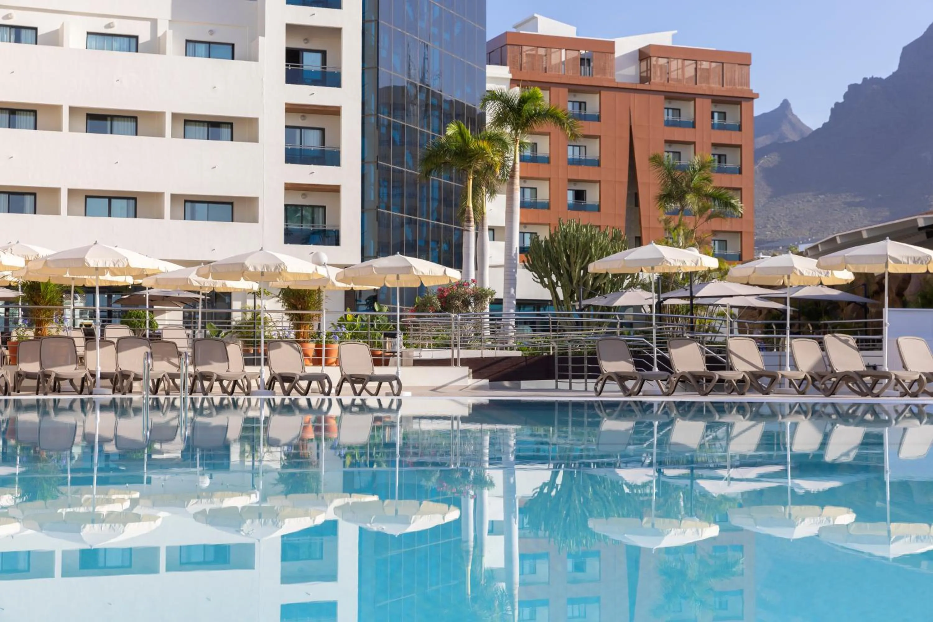 Property building in AluaSoul Costa Adeje - Adults Only