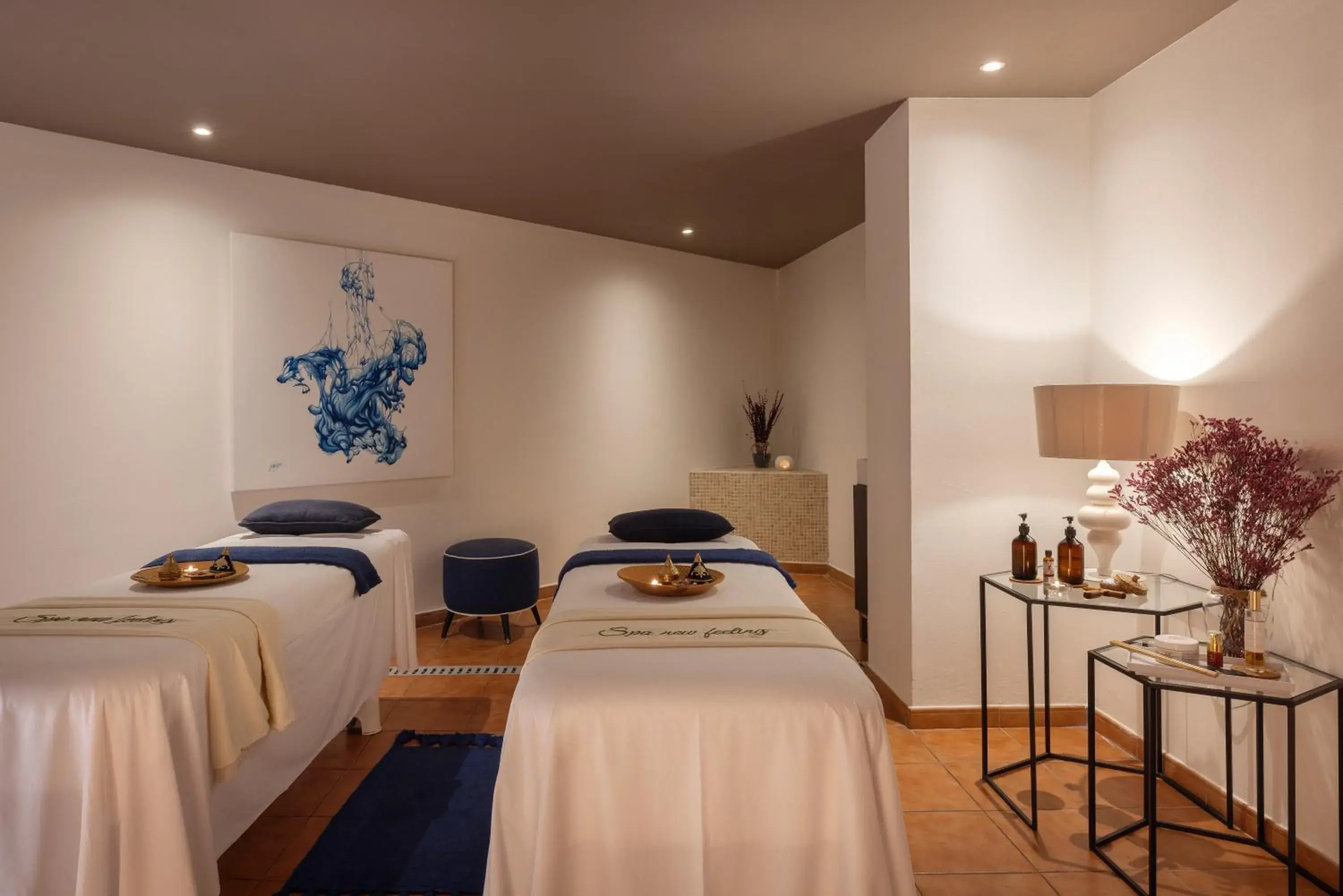 Massage, Bed in AluaSoul Costa Adeje - Adults Only Massage, Bed in AluaSoul Costa Adeje - Adults Only