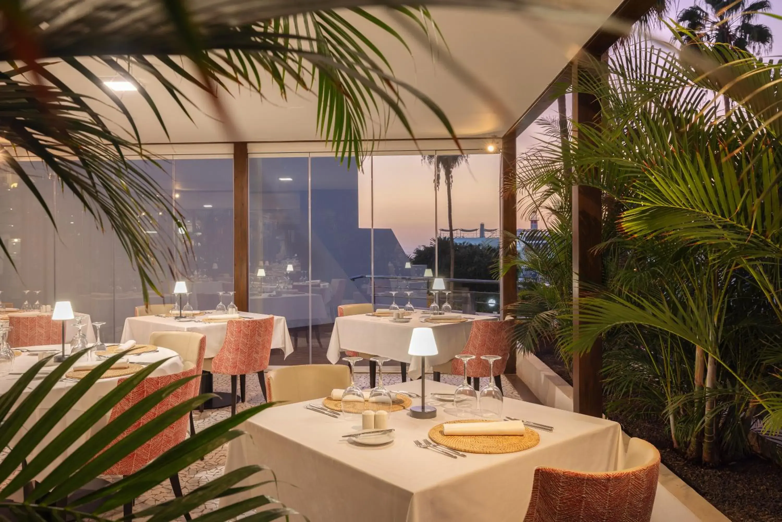 Restaurant/places to eat in AluaSoul Costa Adeje - Adults Only Restaurant/places to eat in AluaSoul Costa Adeje - Adults Only