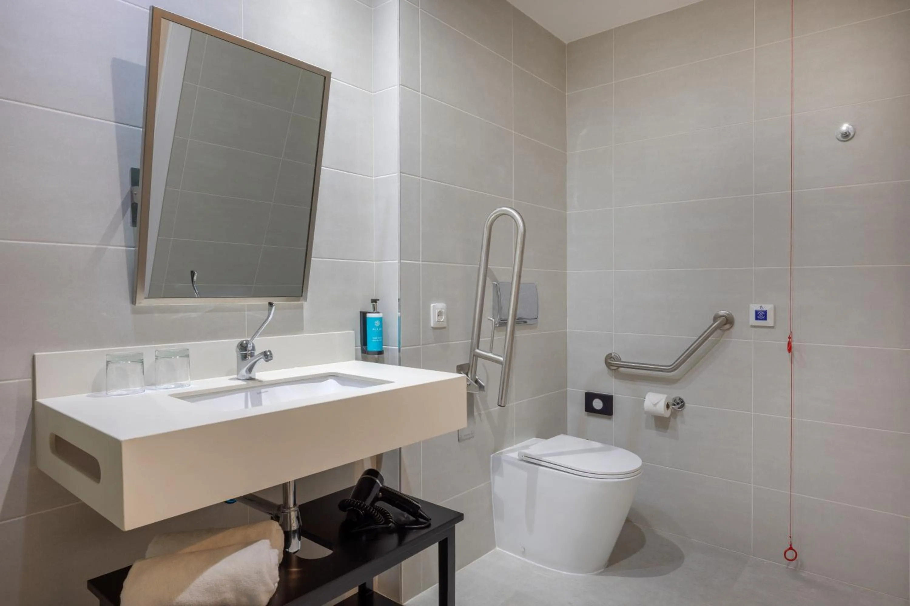 Shower in AluaSoul Costa Adeje - Adults Only