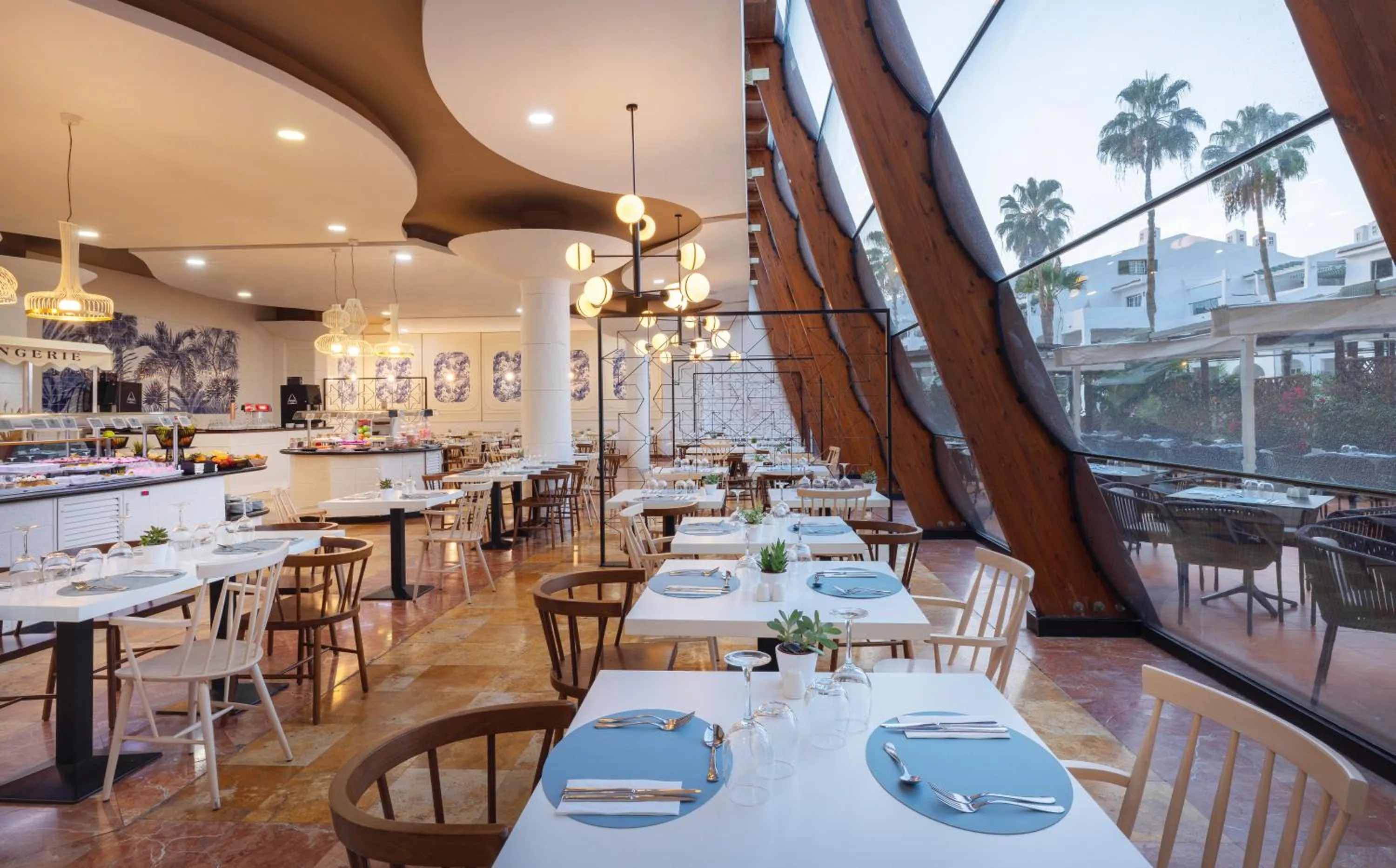 Restaurant/places to eat in AluaSoul Costa Adeje - Adults Only