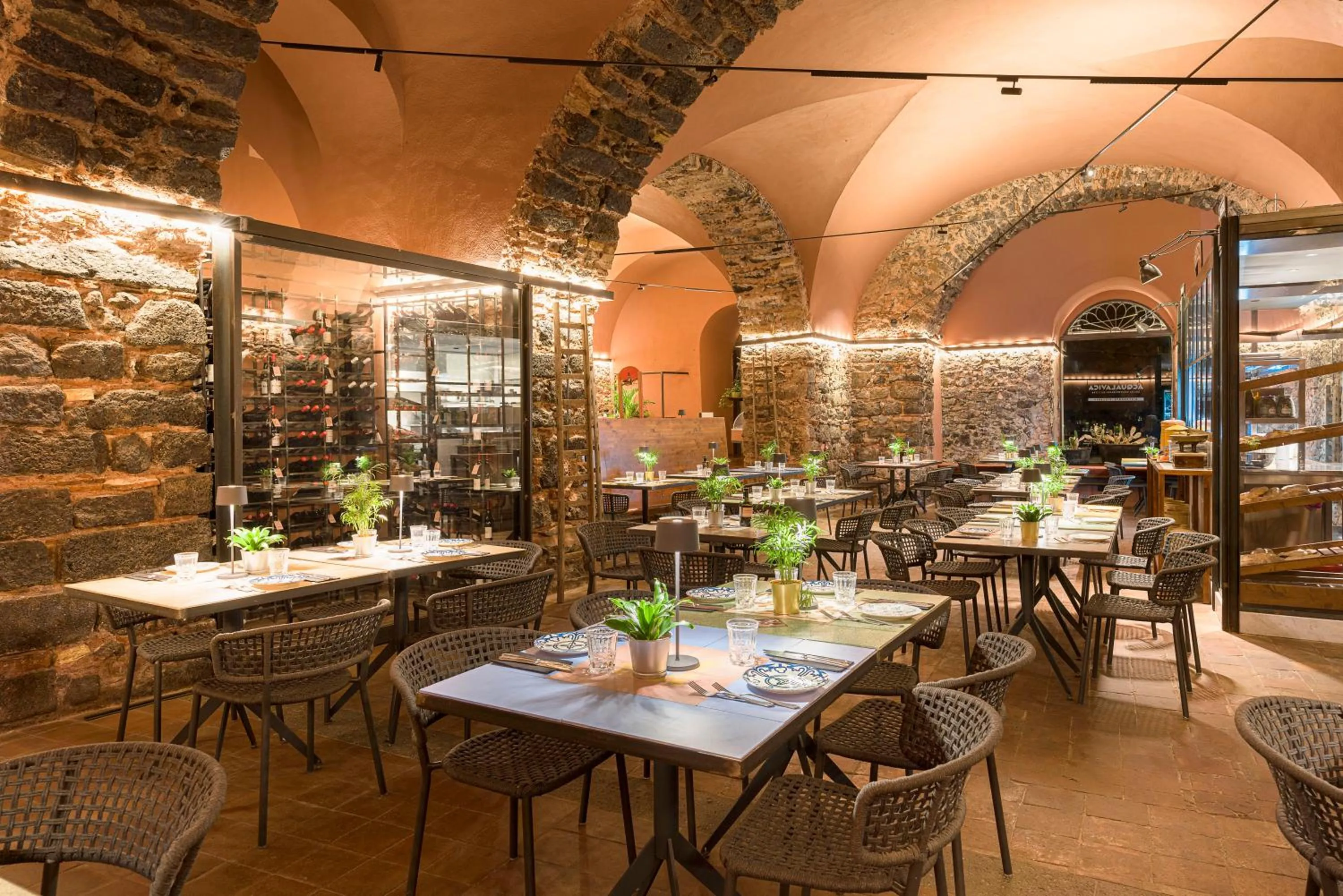 Restaurant/places to eat in BASTIÒ PRIVATE SUITES