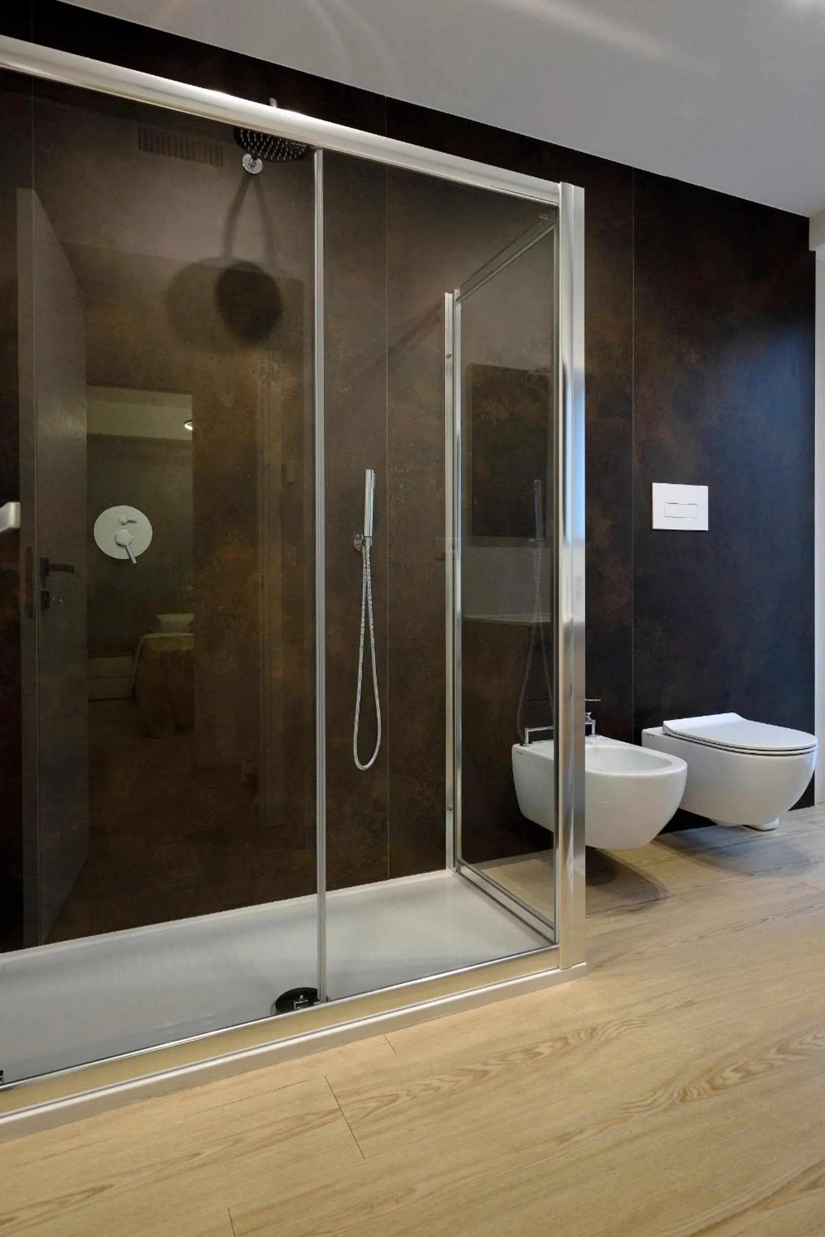 HABITAT- Apartments&Rooms