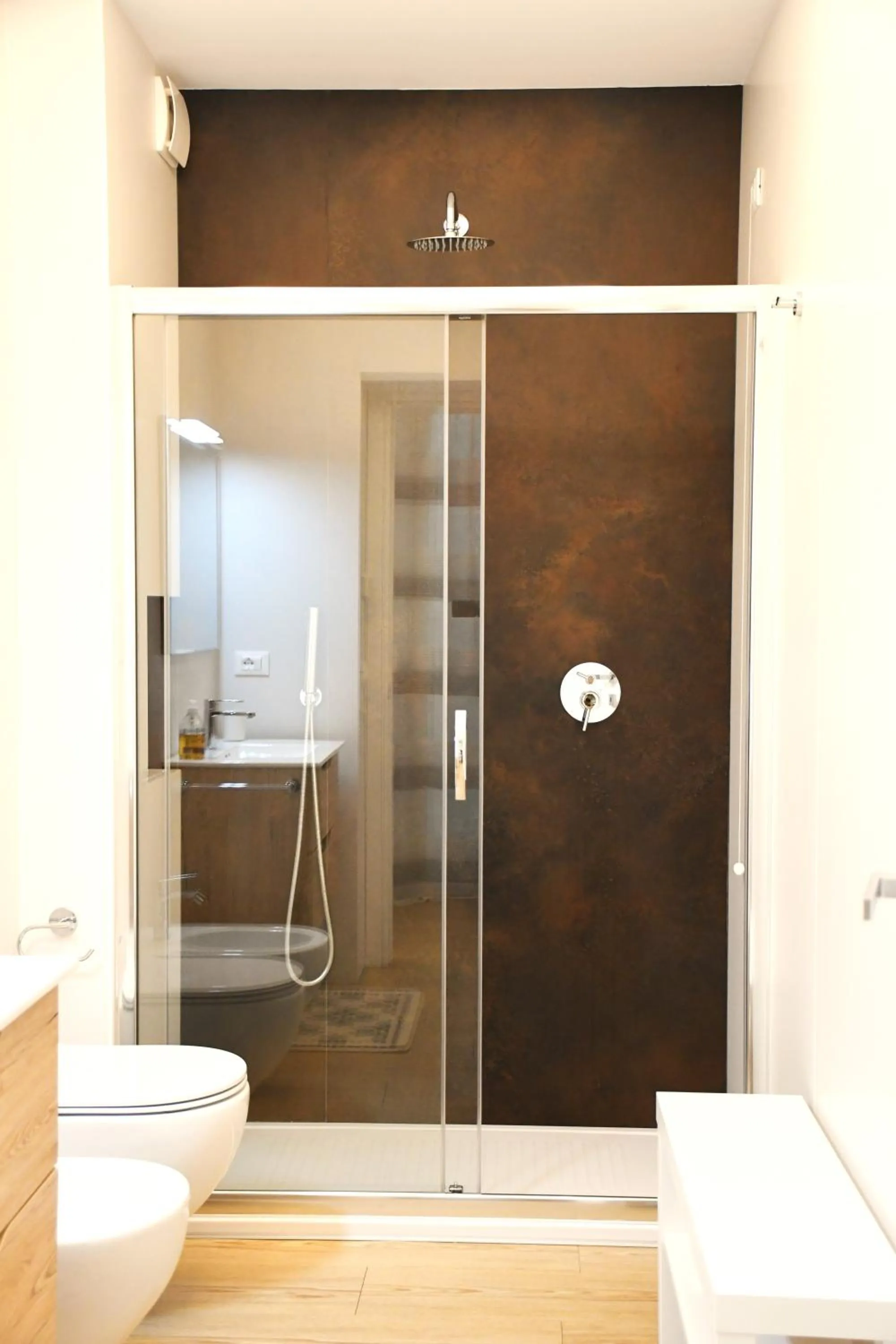 HABITAT- Apartments&Rooms