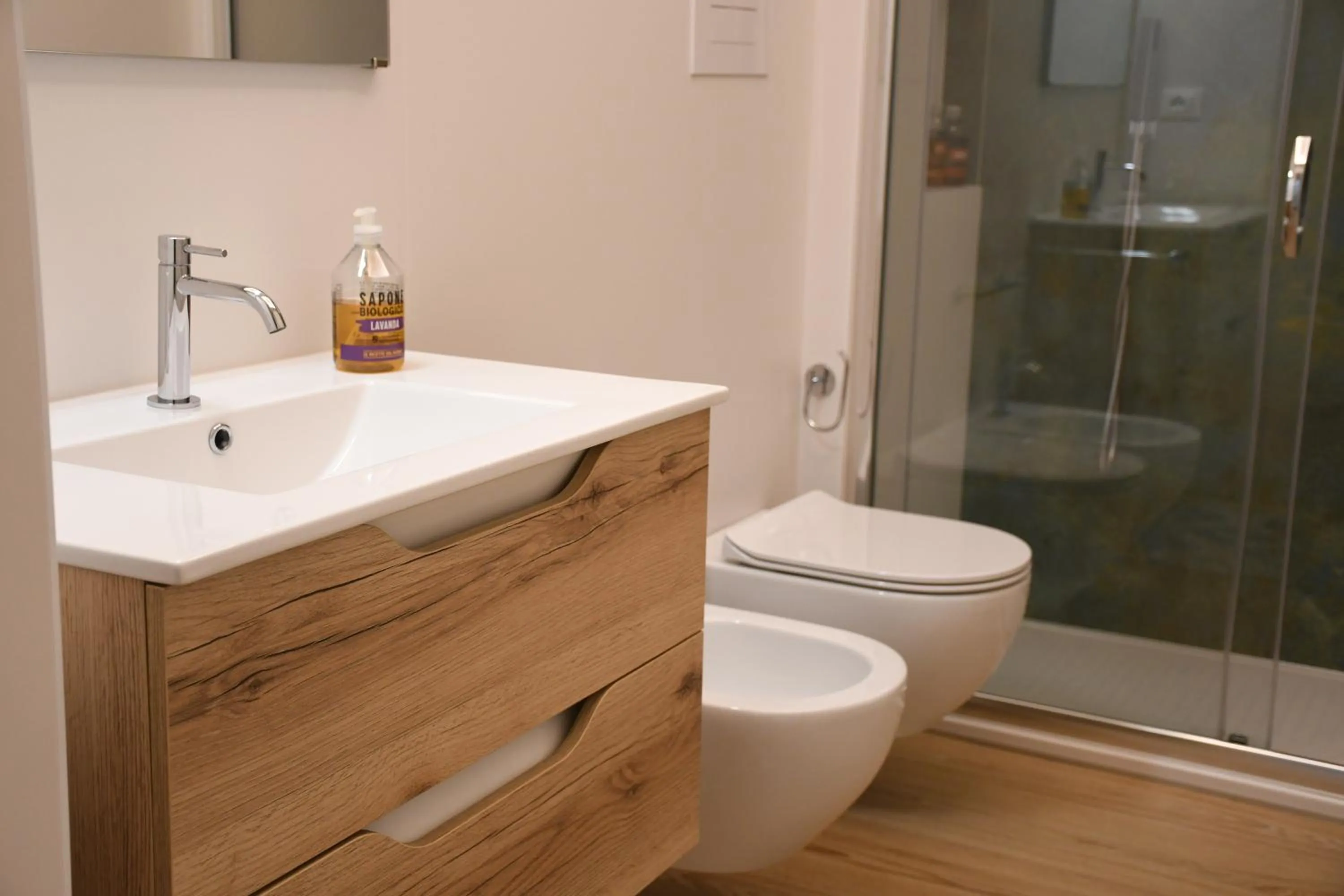 HABITAT- Apartments&Rooms