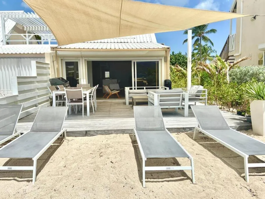 Villa Paradis Bleu Maison sur la plage, 2 chambres, piscines, tennis