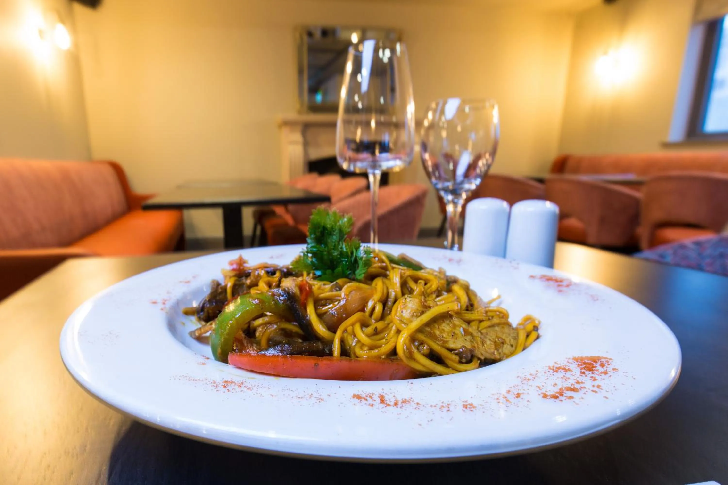 Food and drinks in Castle Varagh Hotel & Bar