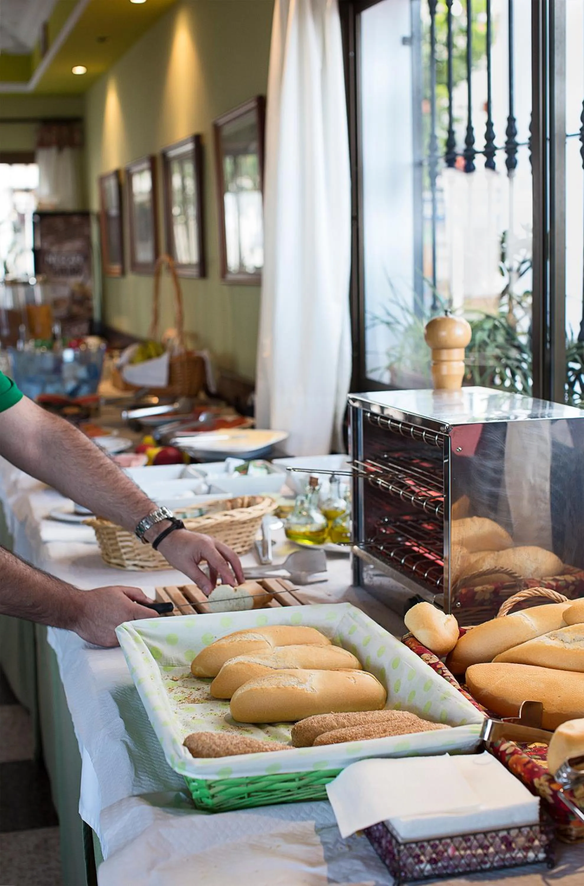 Breakfast in Hotel y Bungalows Balcón de Competa