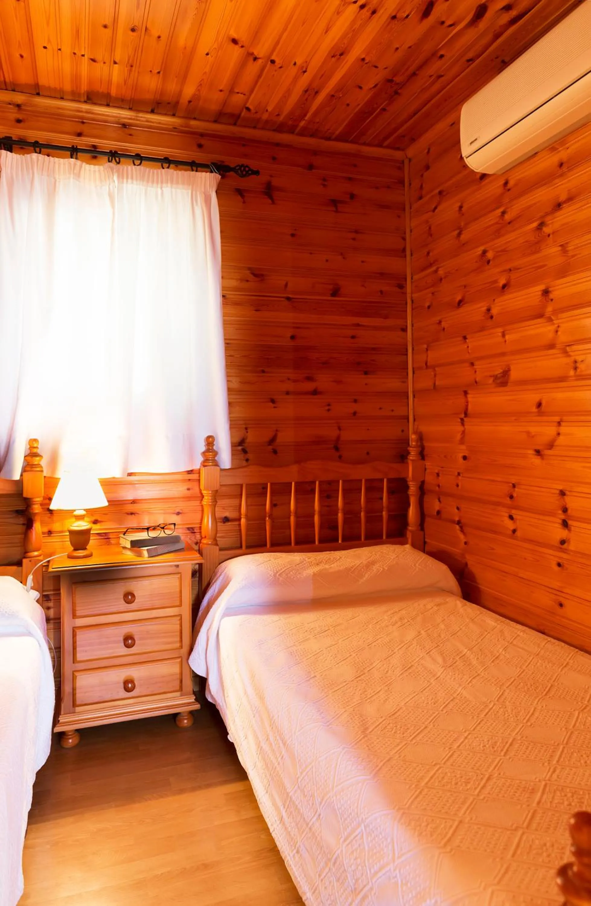 Bedroom in Hotel y Bungalows Balcón de Competa