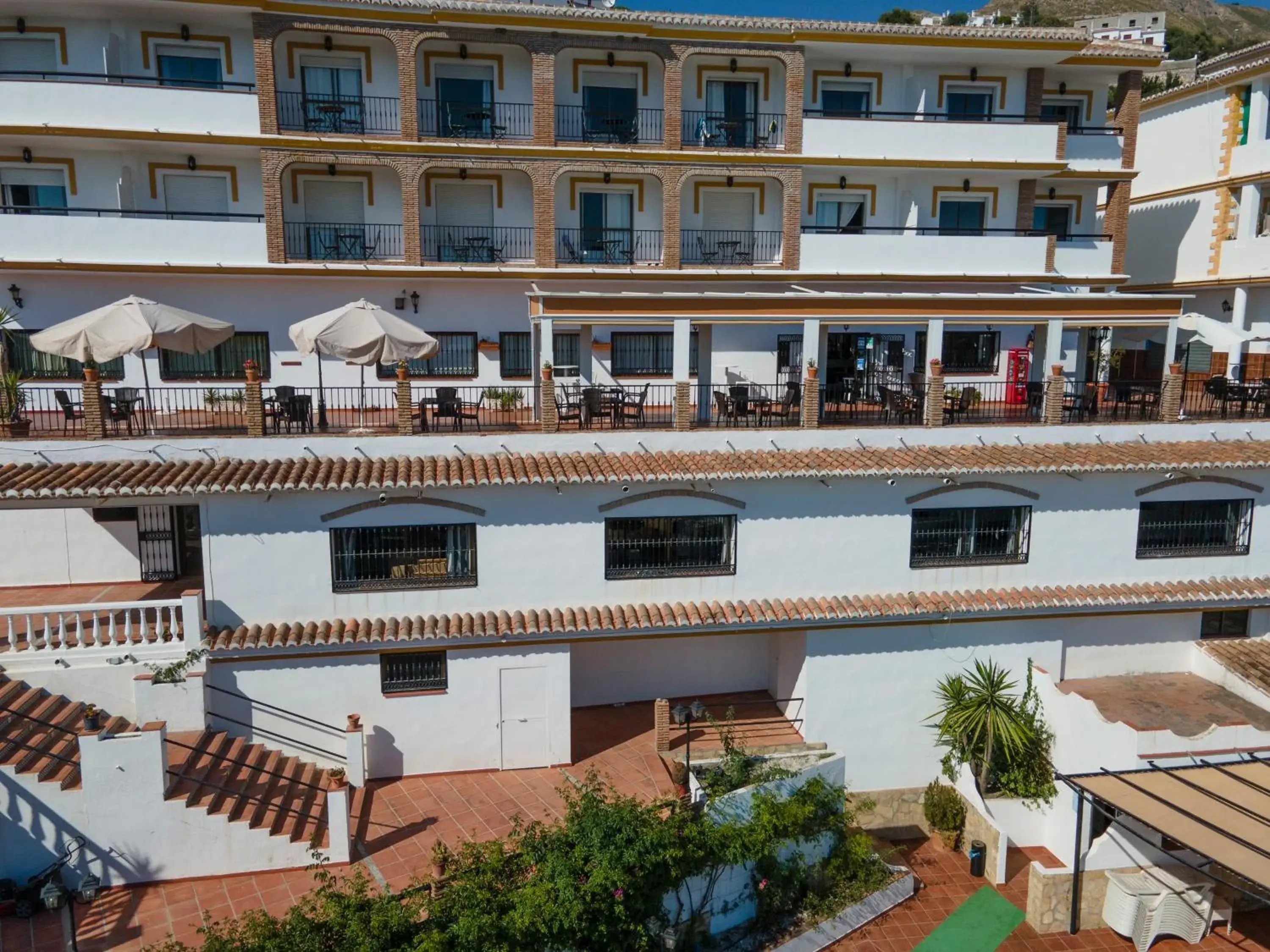 Property building in Hotel y Bungalows Balcón de Competa Property building in Hotel y Bungalows Balcón de Competa