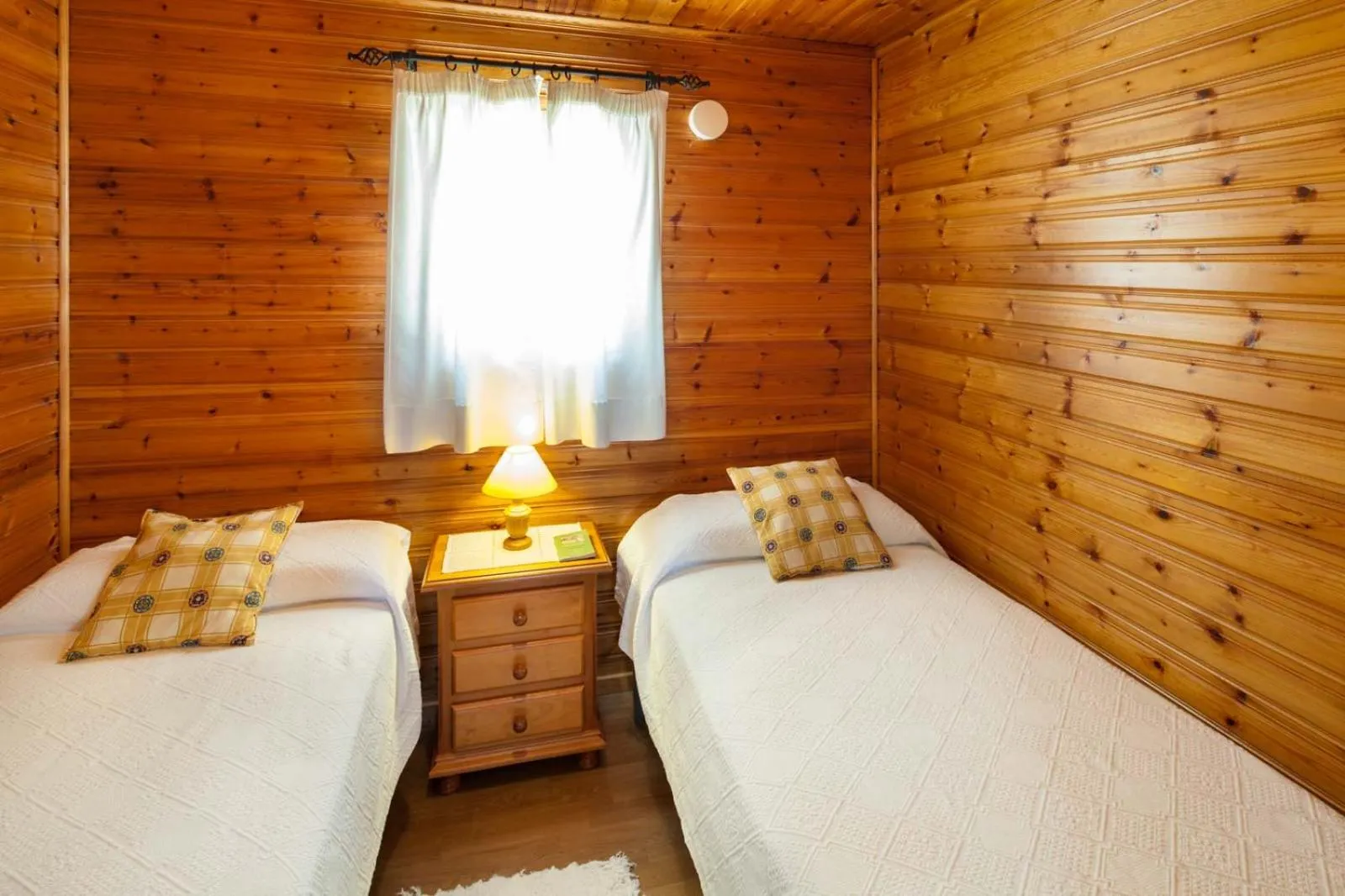 Bedroom in Hotel y Bungalows Balcón de Competa