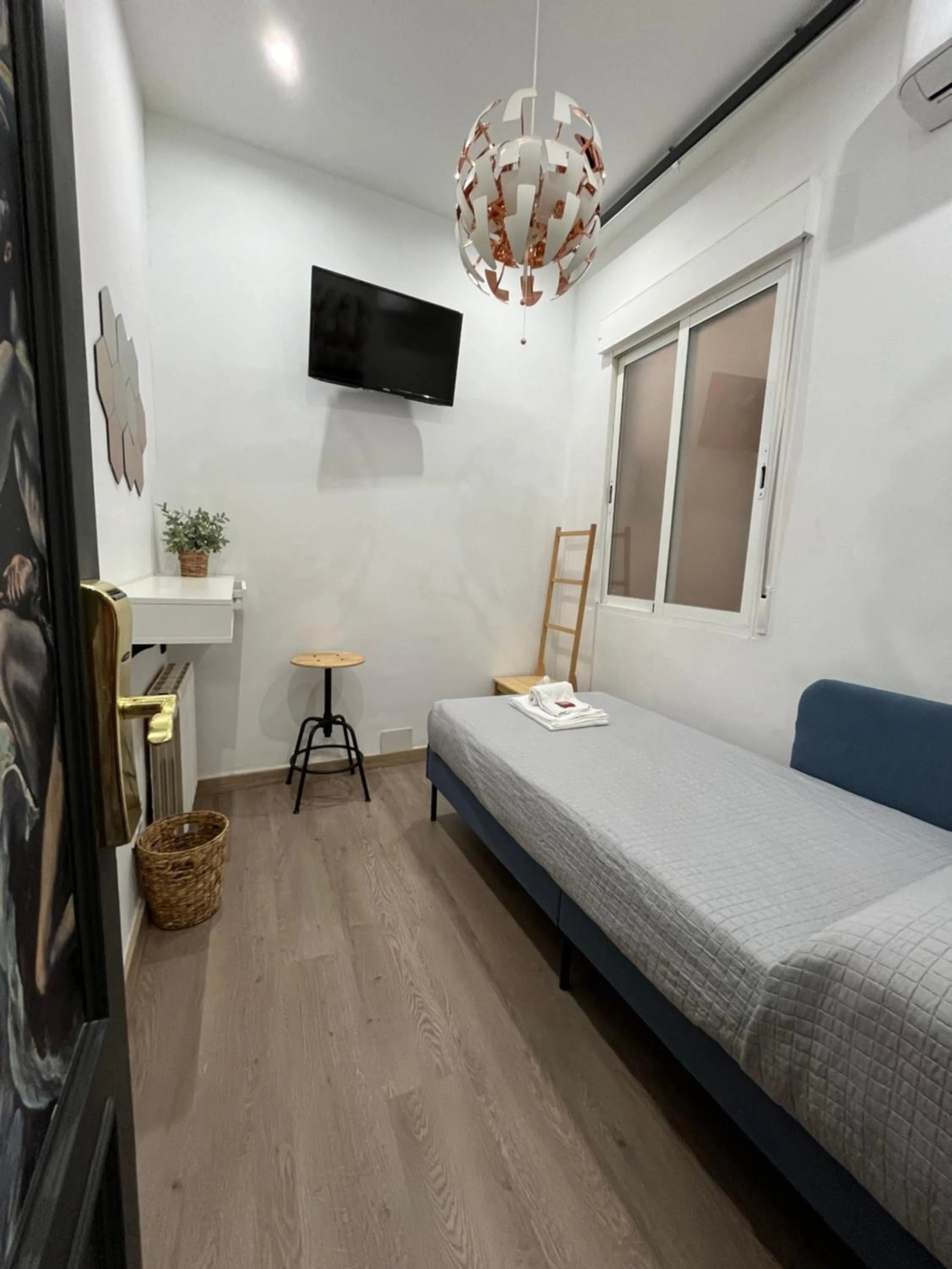 Bed in Hostal Inter Plaza Mayor AUTO CHECK IN