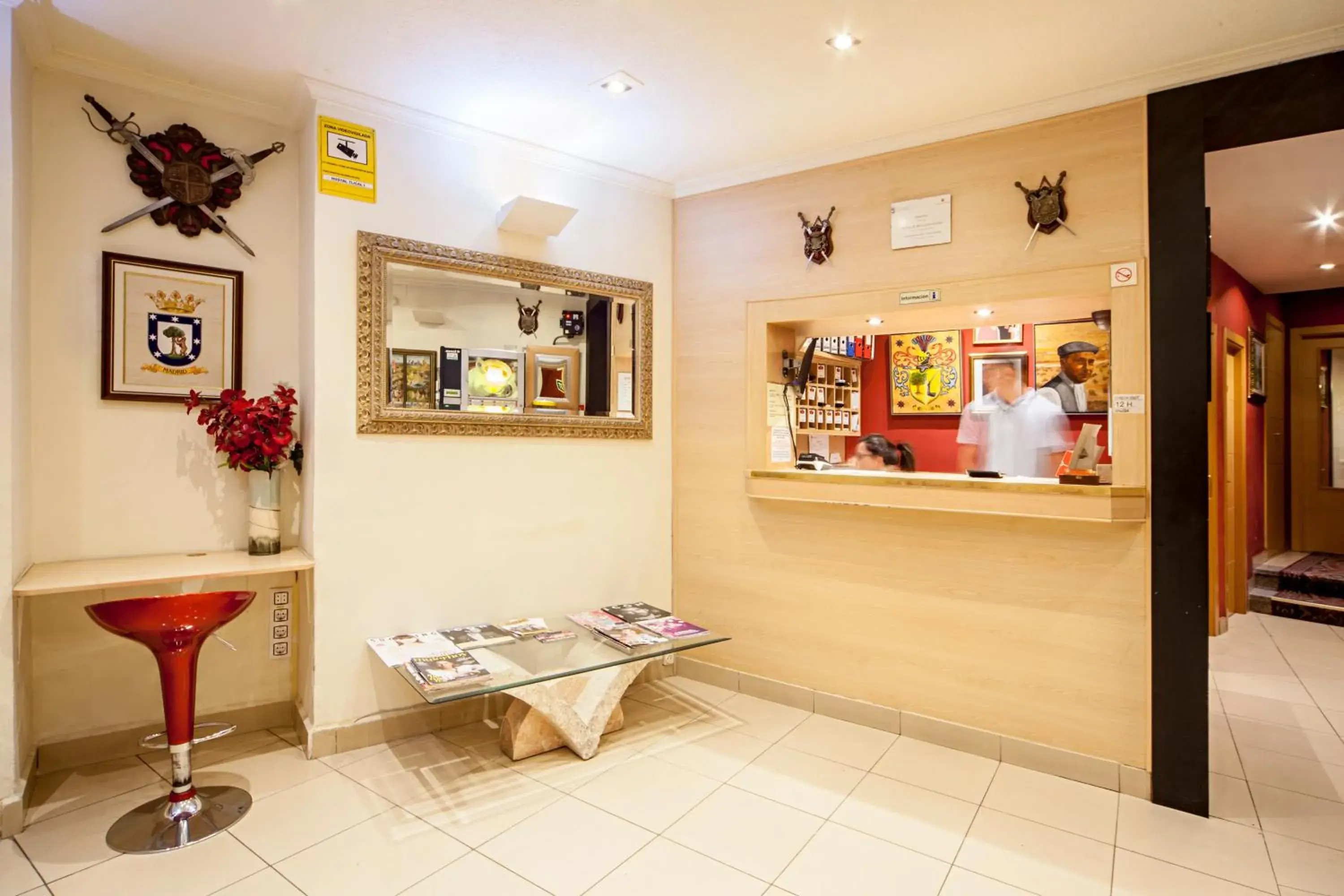 Lobby or reception in Hostal Inter Plaza Mayor AUTO CHECK IN Lobby or reception in Hostal Inter Plaza Mayor AUTO CHECK IN