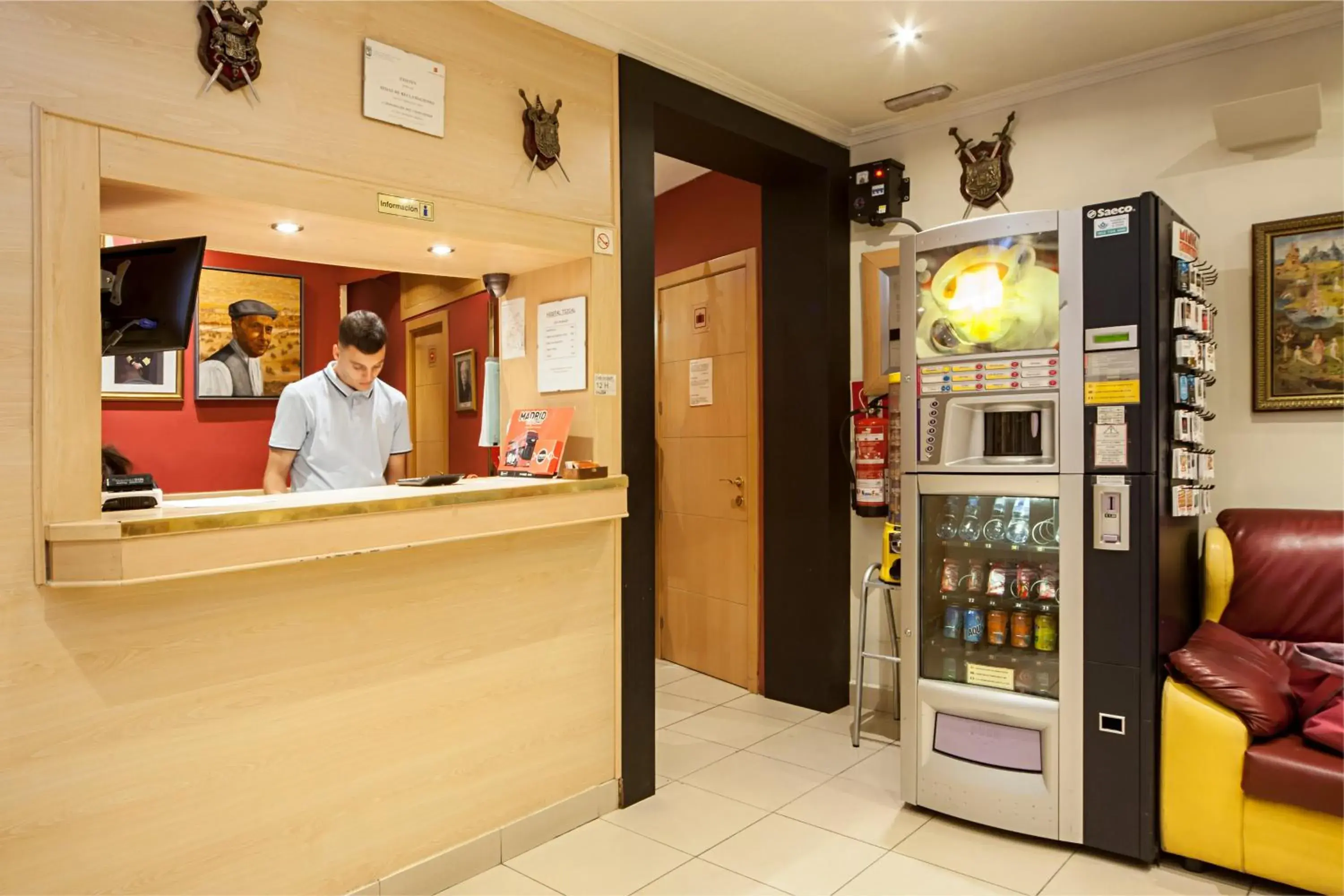 Lobby or reception in Hostal Inter Plaza Mayor AUTO CHECK IN Lobby or reception in Hostal Inter Plaza Mayor AUTO CHECK IN