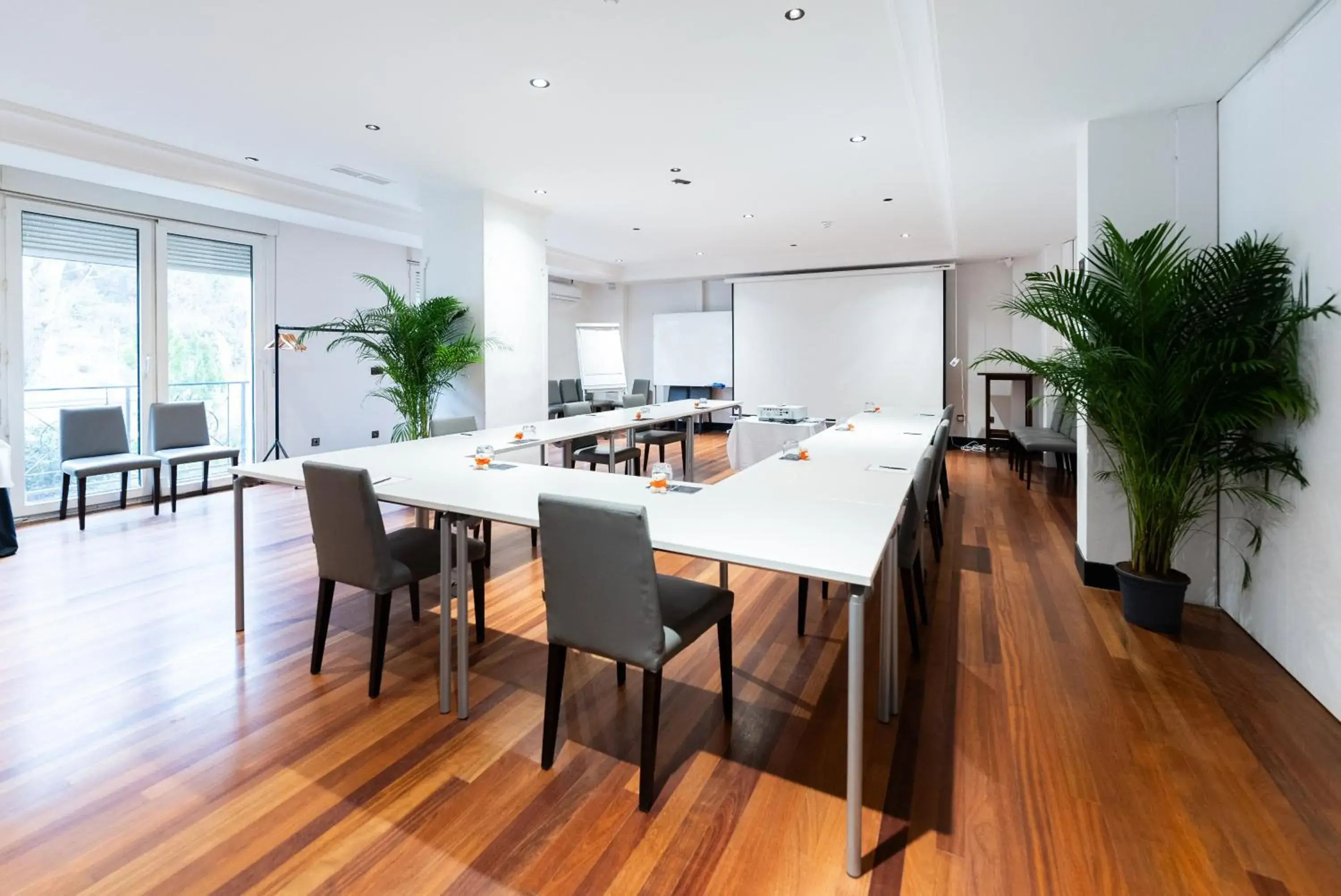 Business facilities in Hotel Hita "Nature Experience" for all Business facilities in Hotel Hita "Nature Experience" for all