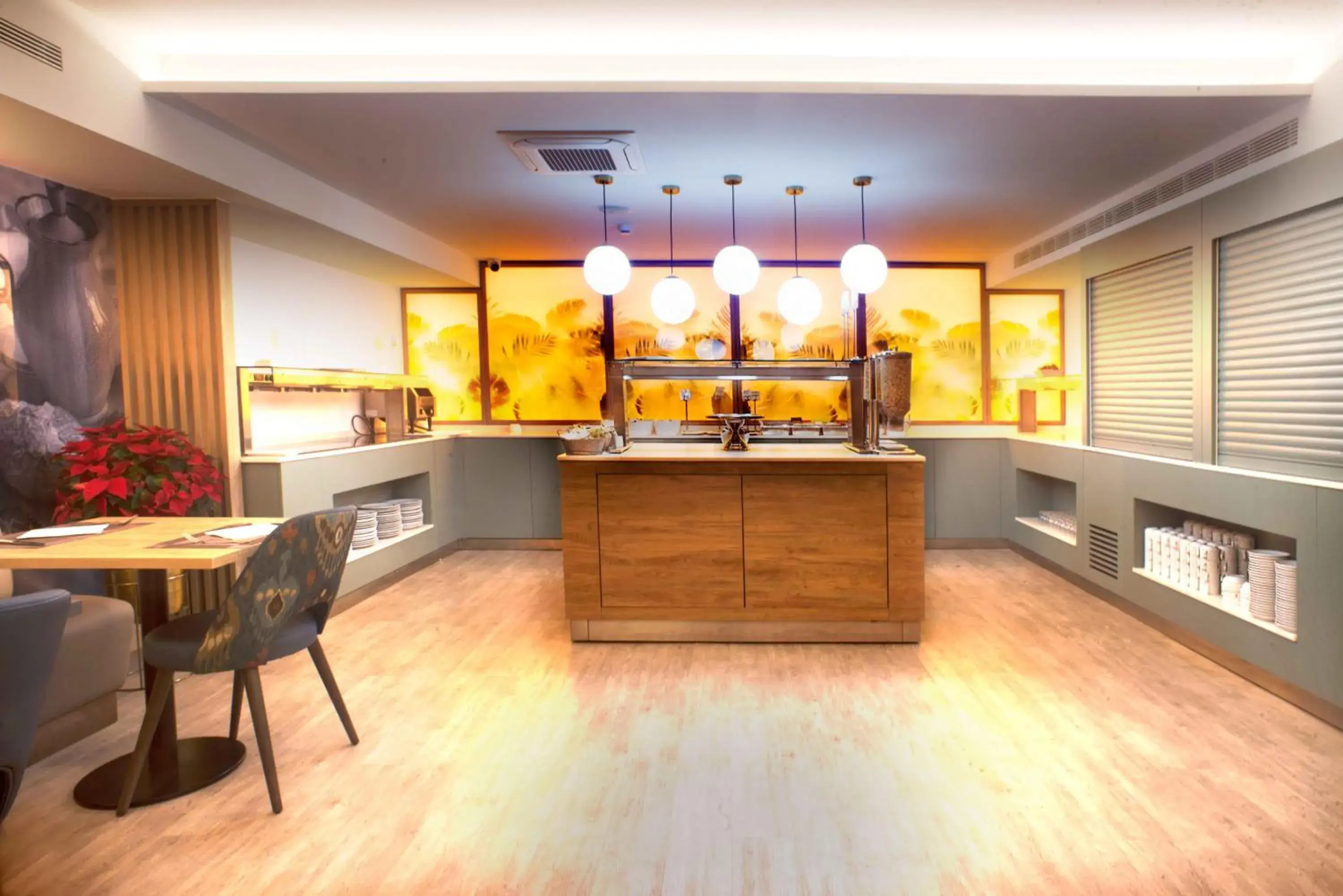 Breakfast in Gran Versalles Breakfast in Gran Versalles