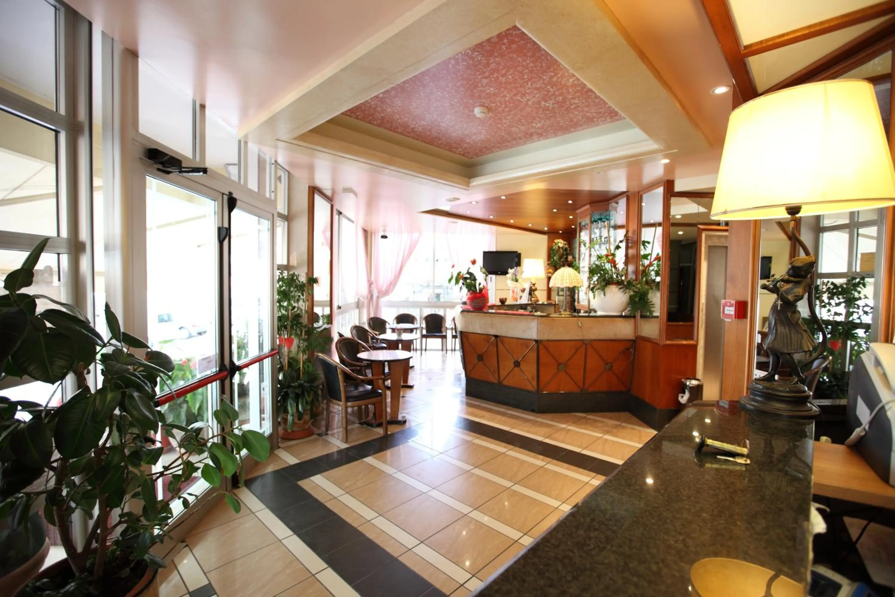 Lobby or reception in Hotel Baviera