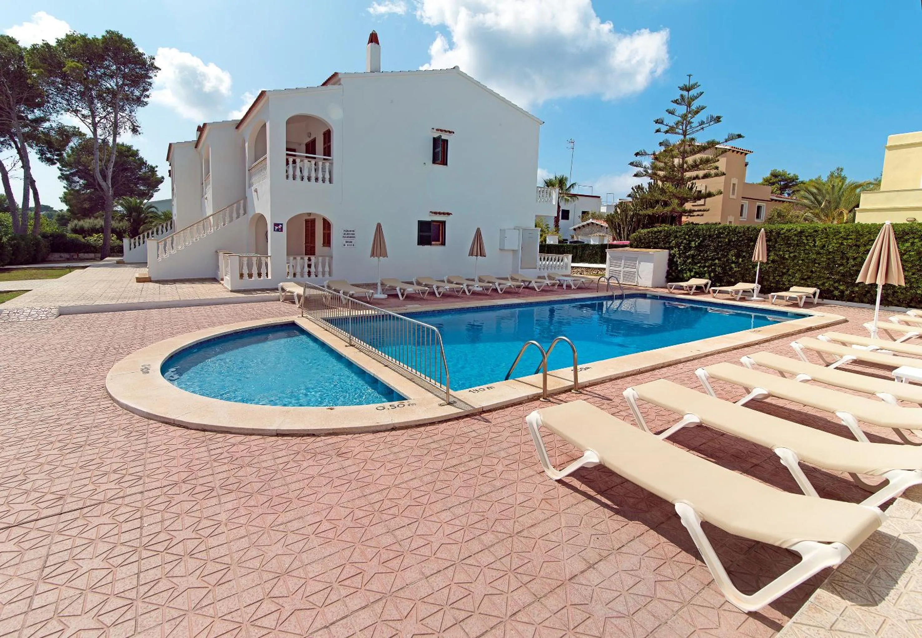 Swimming pool in Apartamentos Mar Blanca