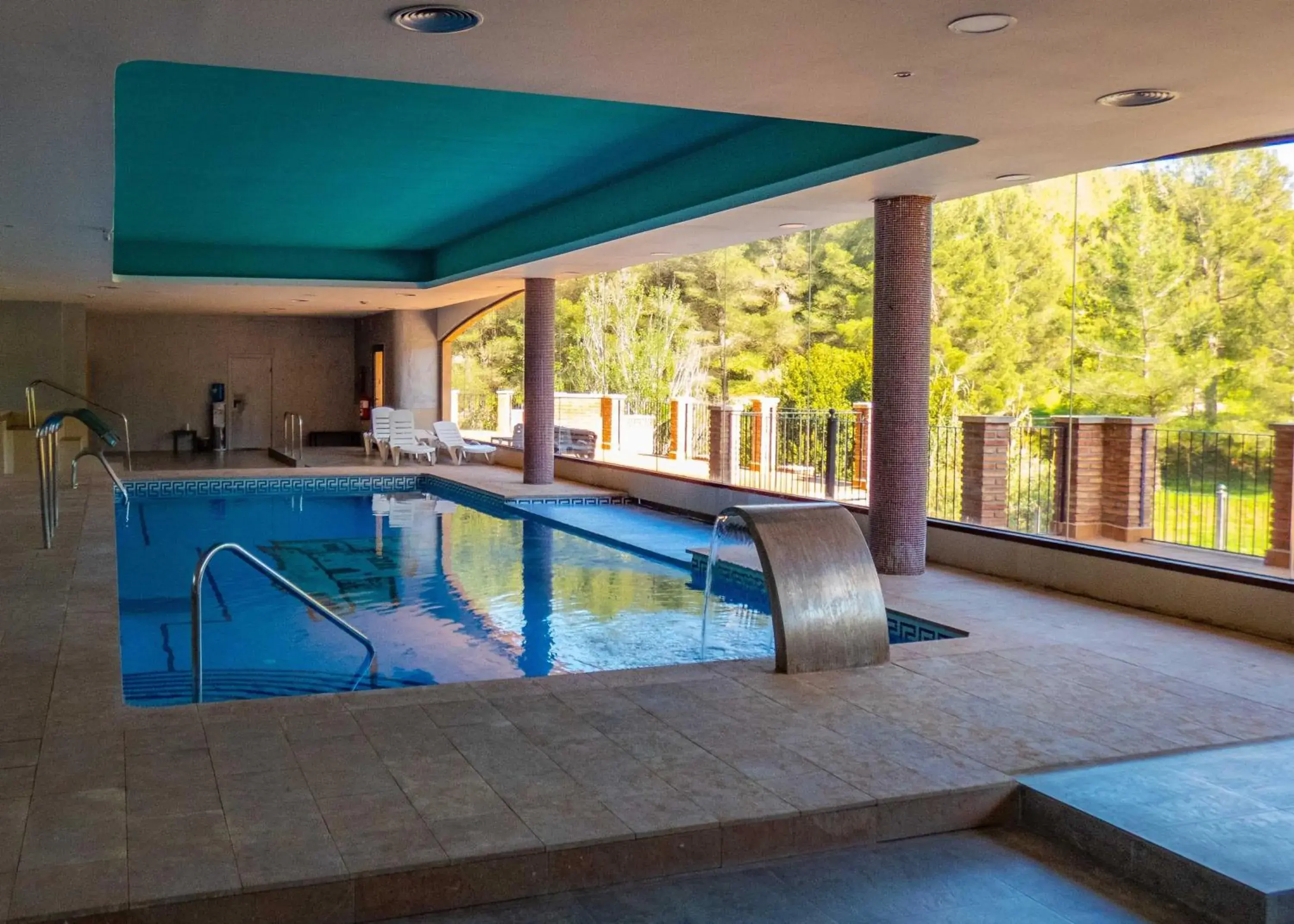 Swimming pool in La Figuerola Hotel & Restaurant Swimming pool in La Figuerola Hotel & Restaurant