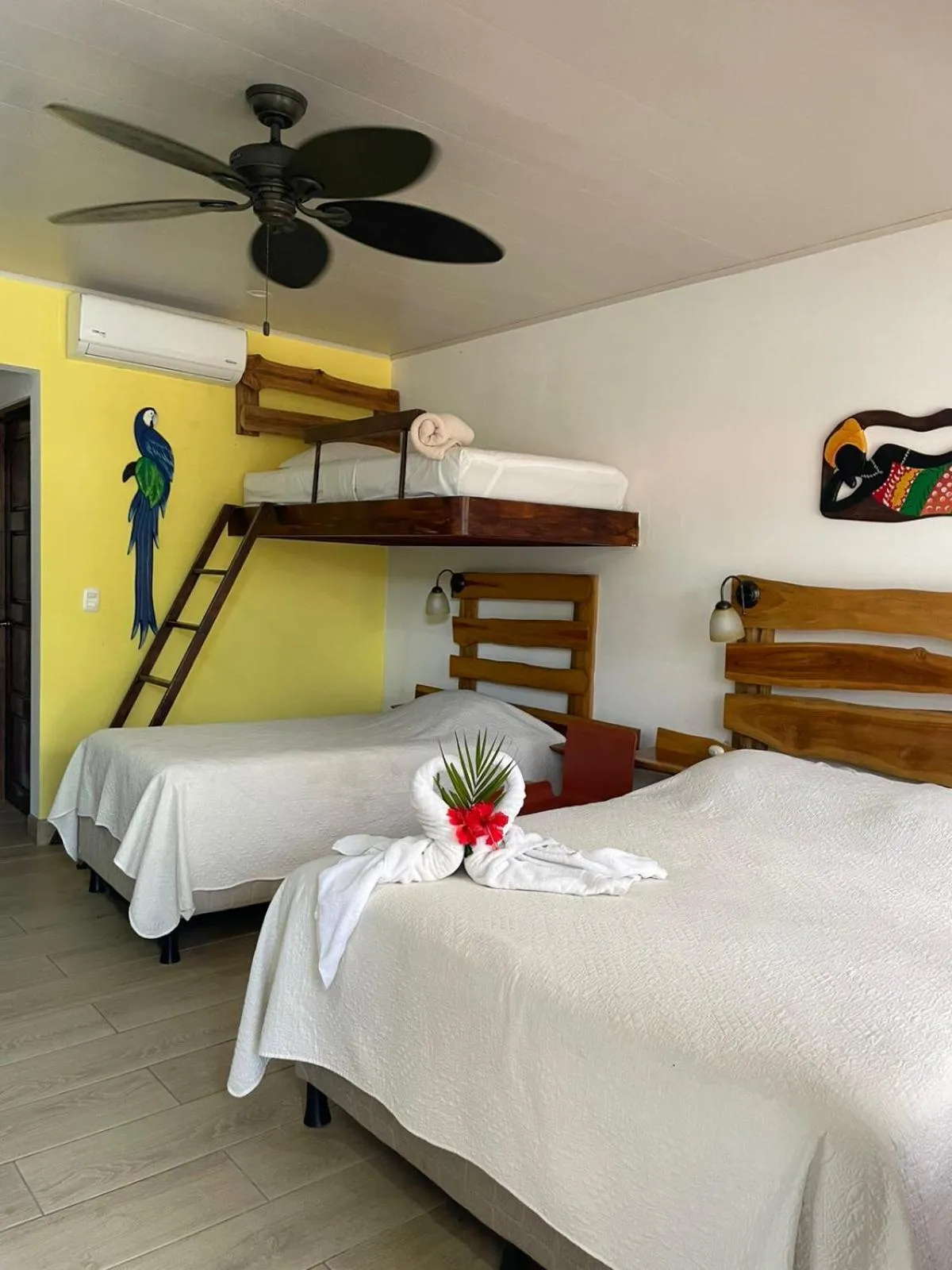 Bed in Cabinas El Colibri, Apart Hotel