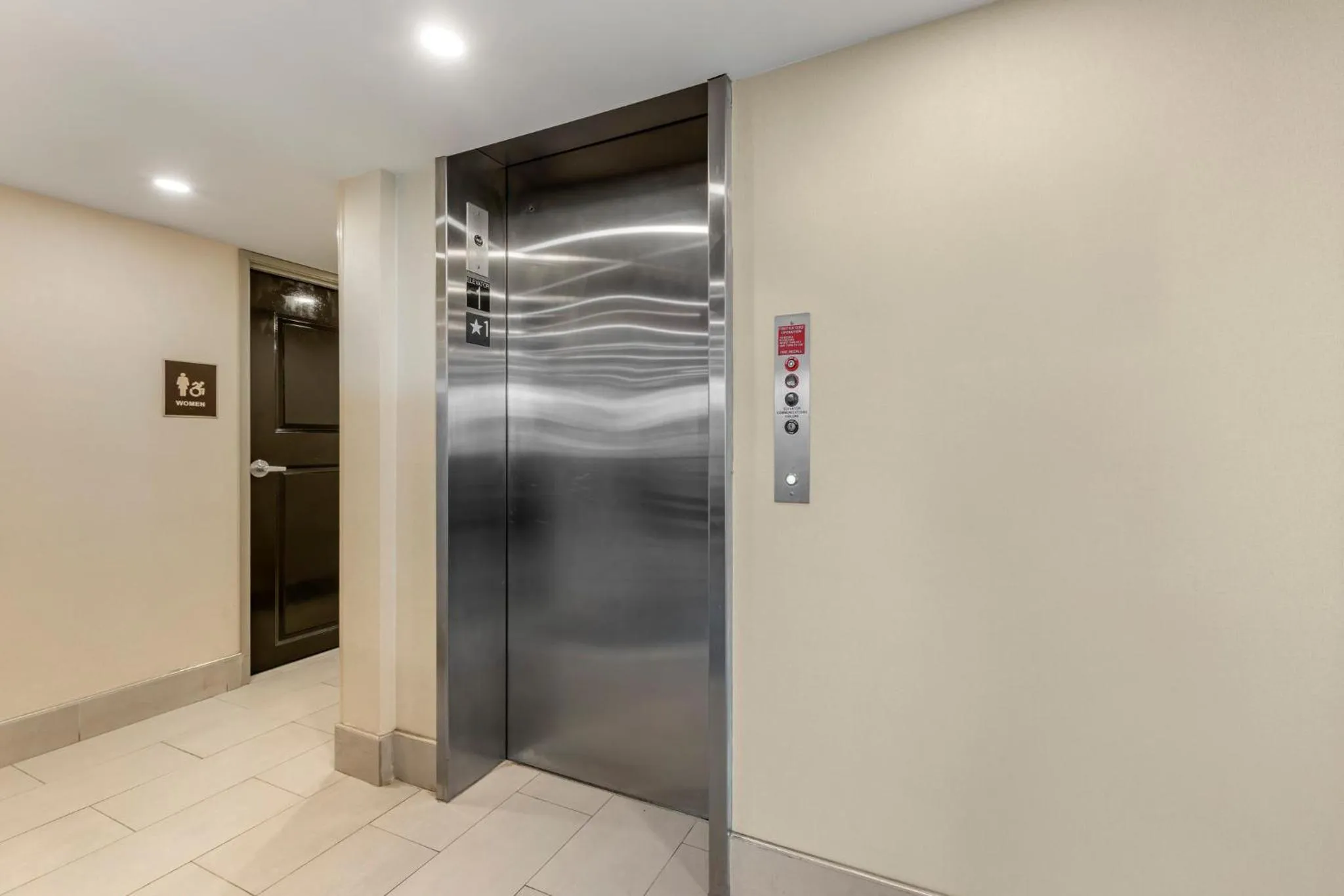 Other in Red Roof Inn Bourbonnais