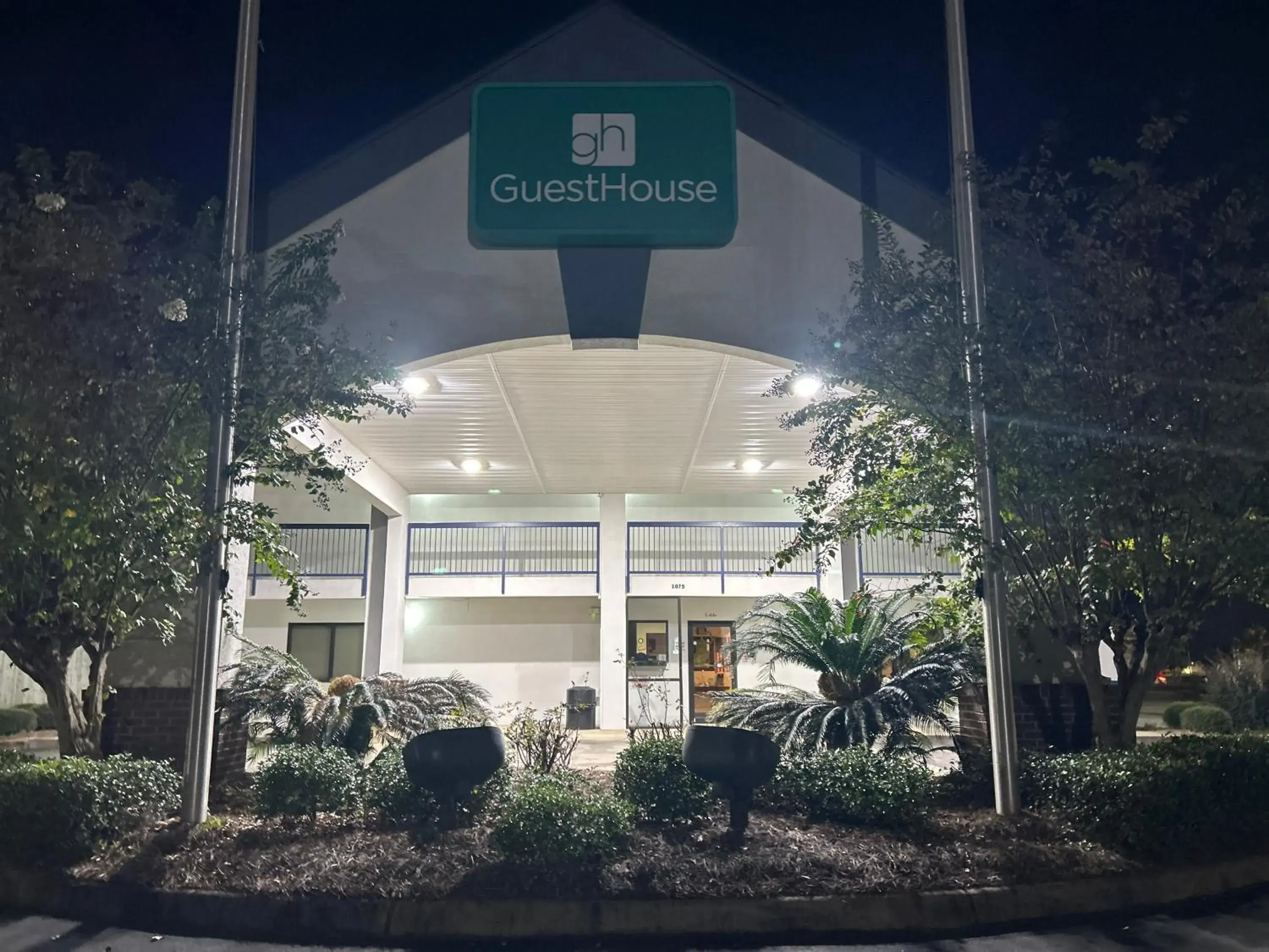 Property building in GuestHouse Inn Dothan Property building in GuestHouse Inn Dothan