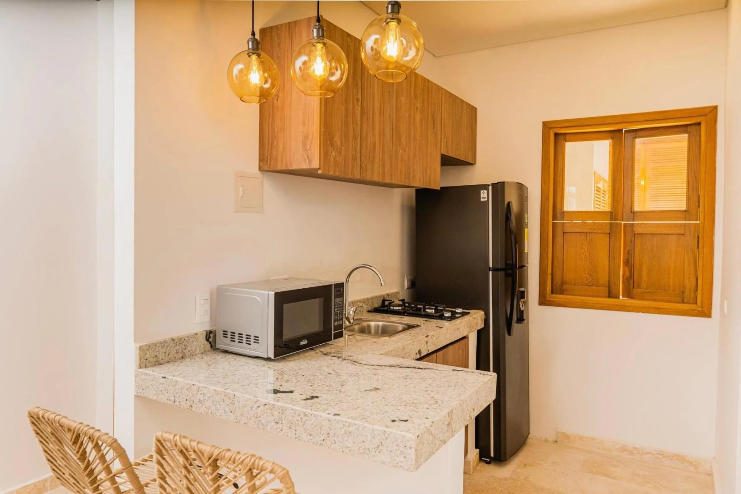 Kitchen or kitchenette in Del Mar Guest House