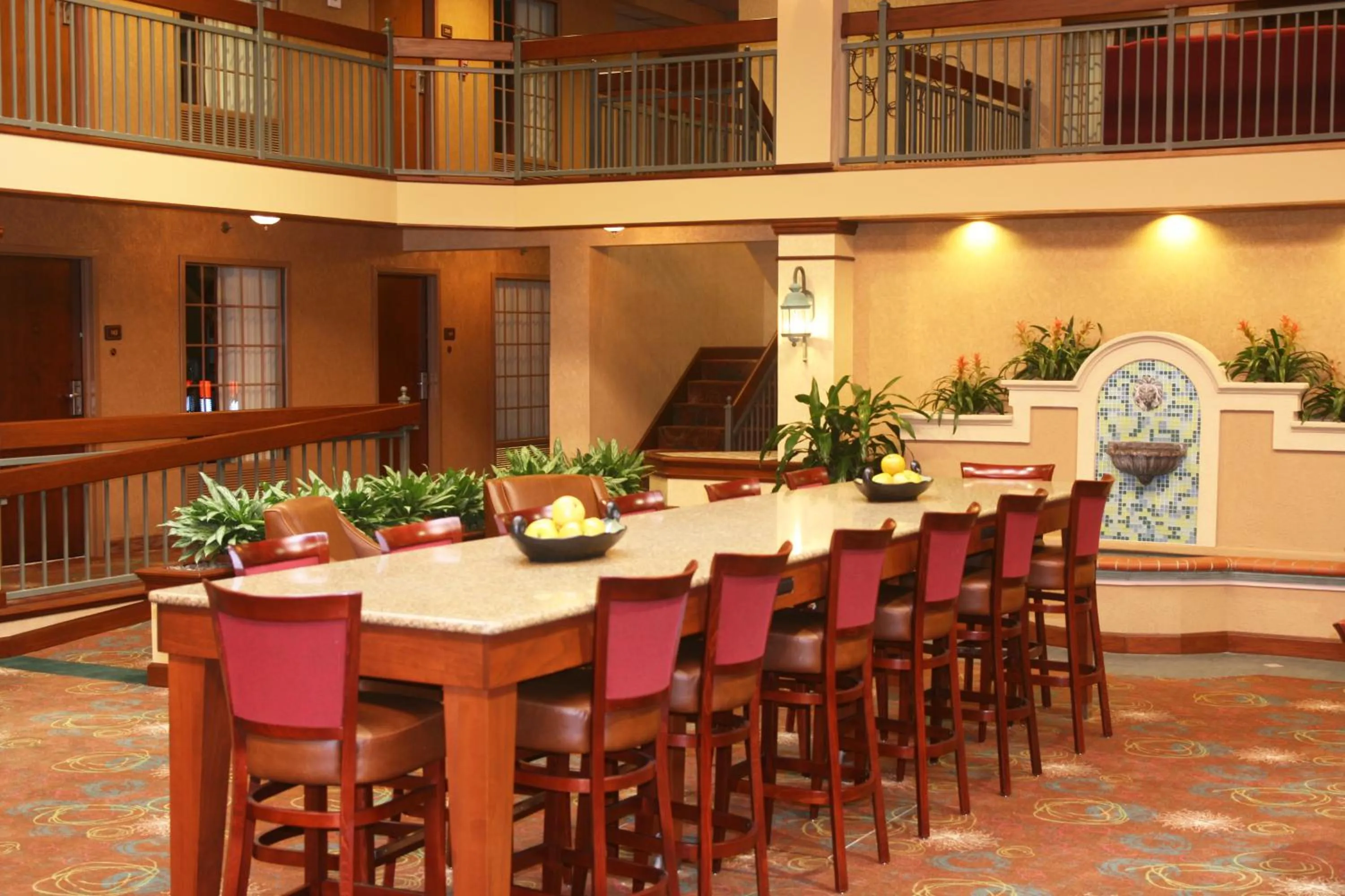 Restaurant/places to eat in Auburn Place Hotel & Suites Cape Girardeau