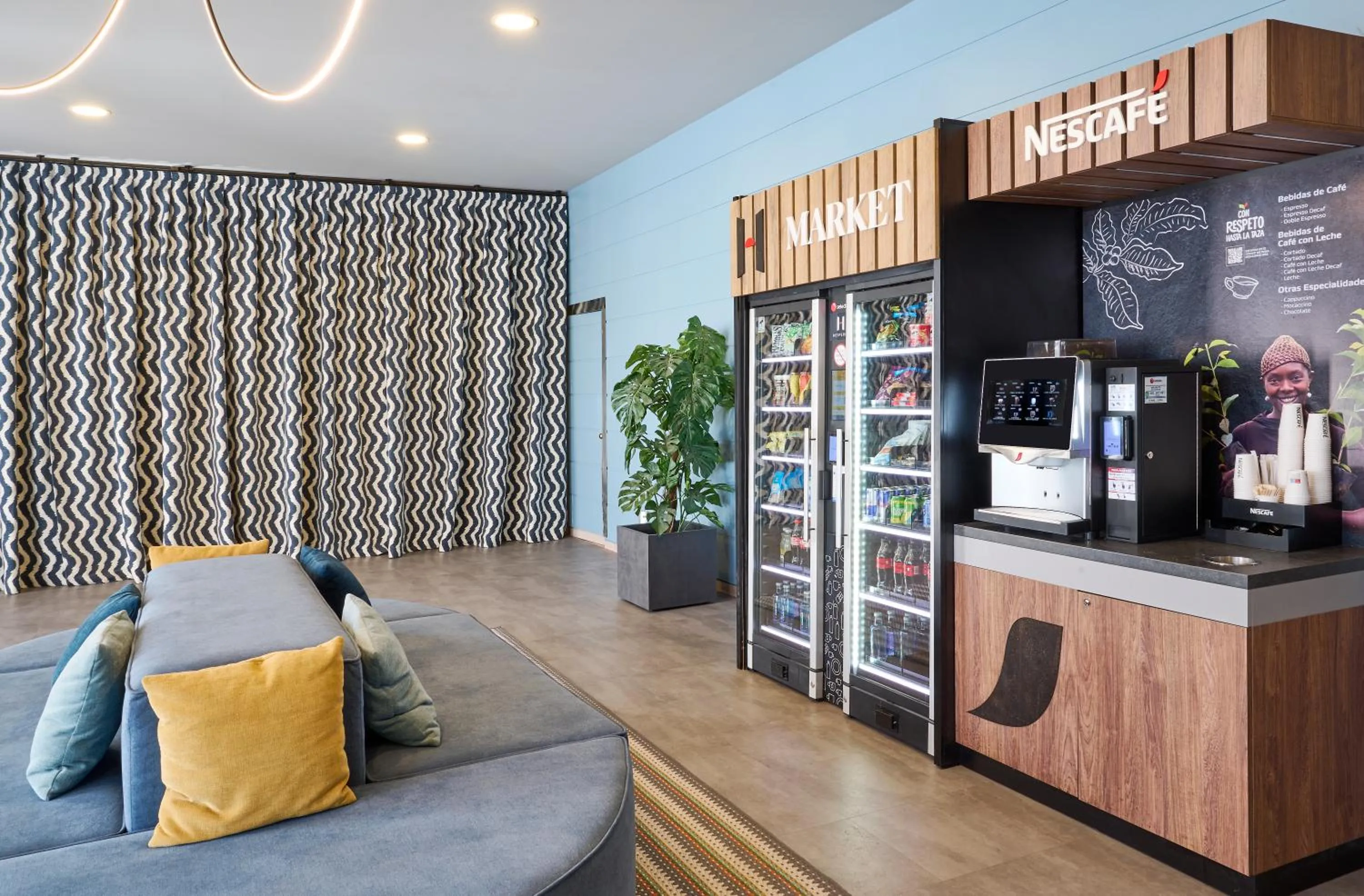 vending machine in Hesperia Sant Joan