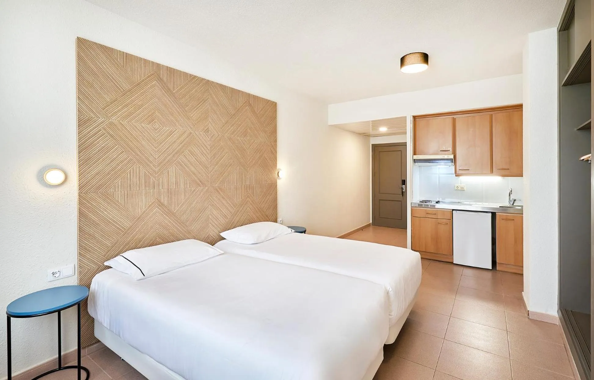 Bed in Hesperia Sant Joan