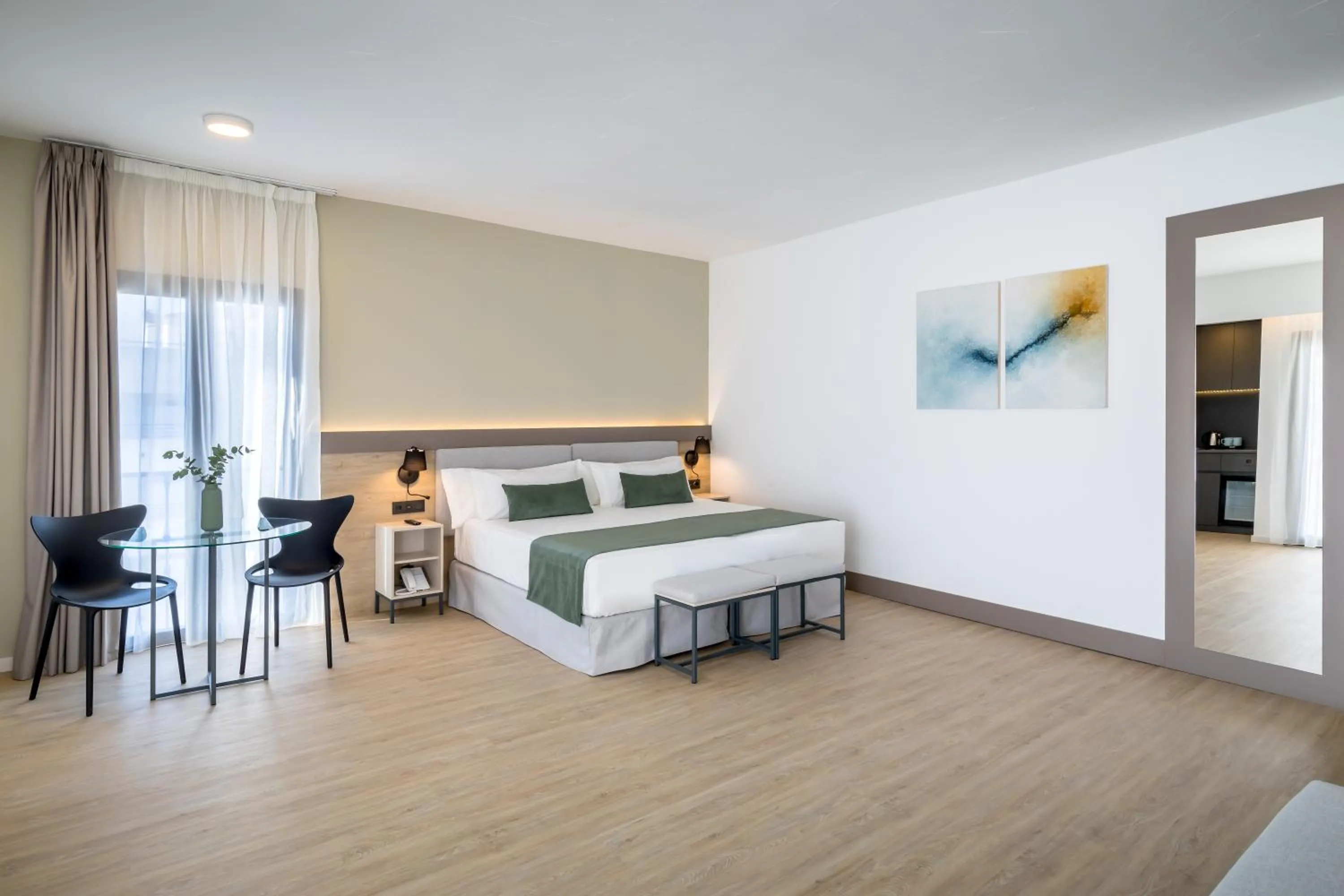 Photo of the whole room, Bed in Occidental Puerto Banús