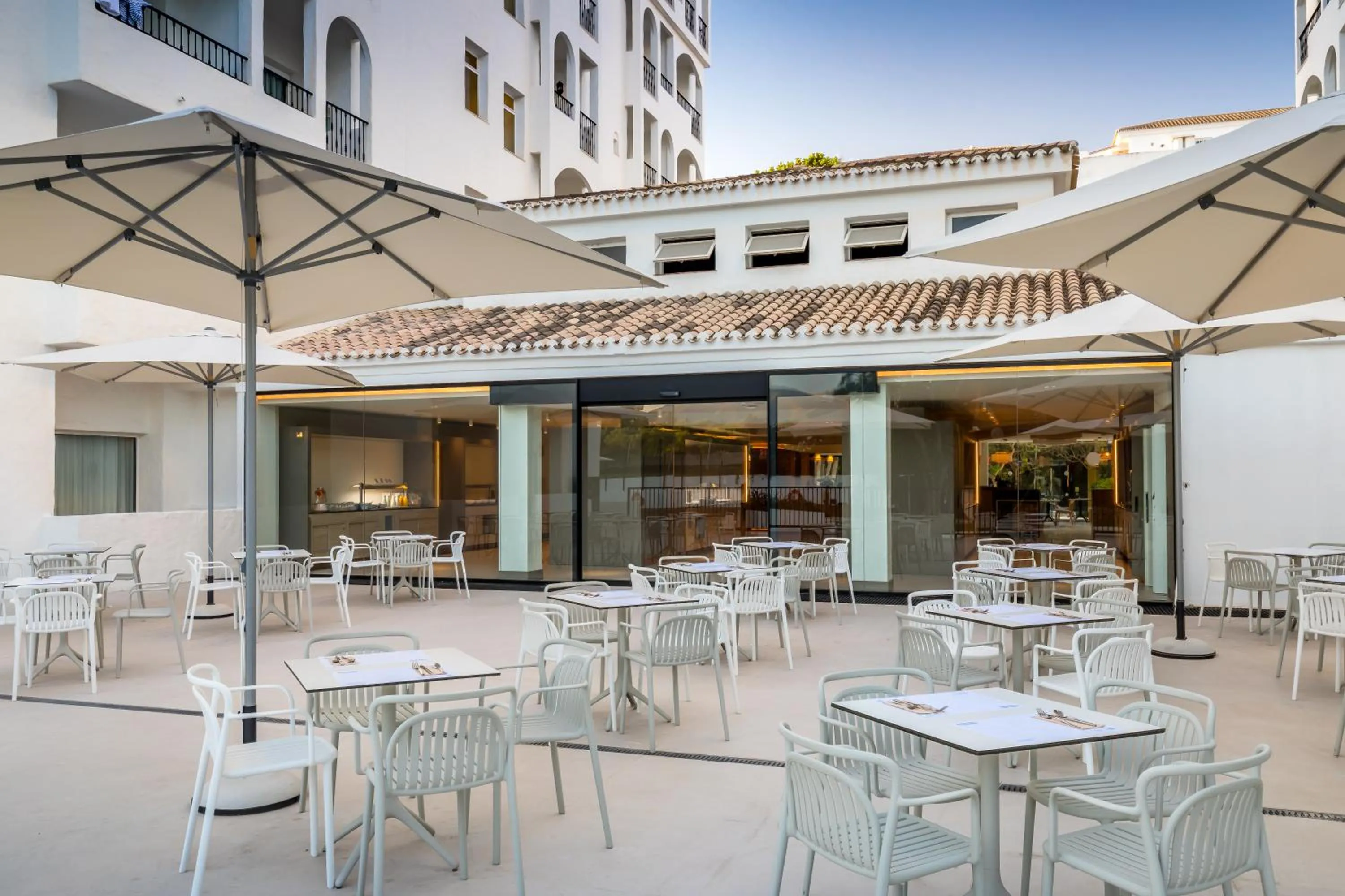 Restaurant/places to eat in Occidental Puerto Banús