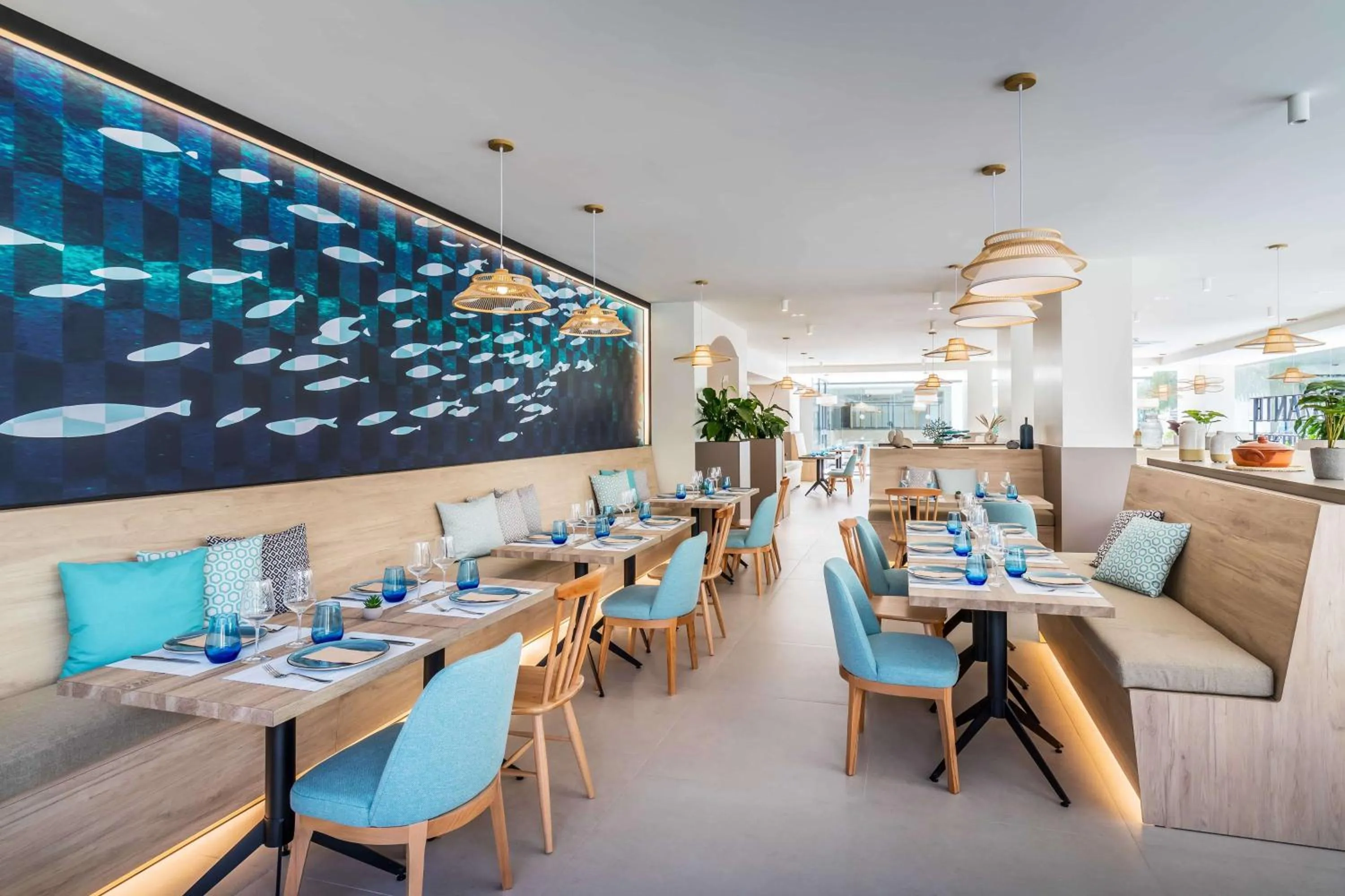 Restaurant/places to eat in Occidental Puerto Banús