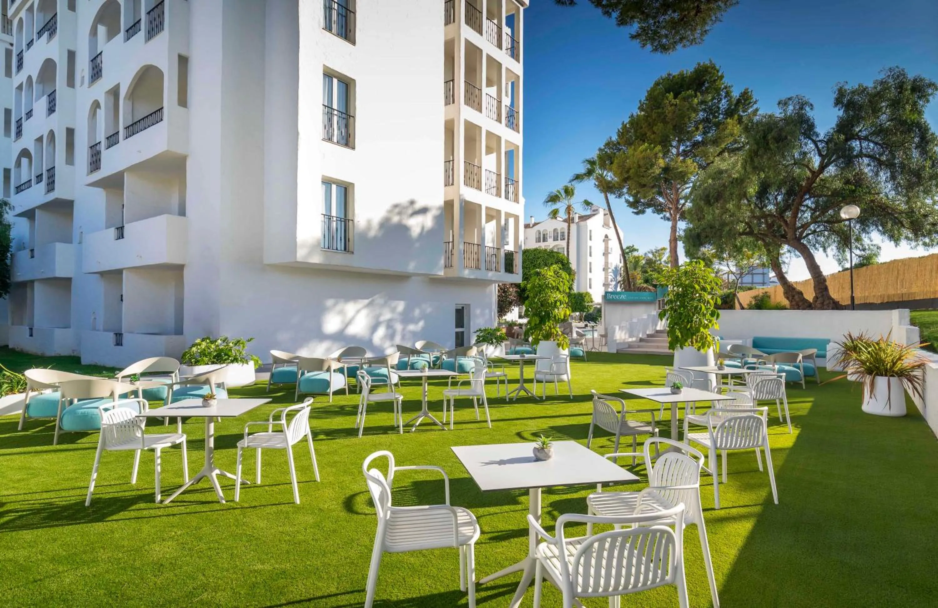 Lounge or bar in Occidental Puerto Banús