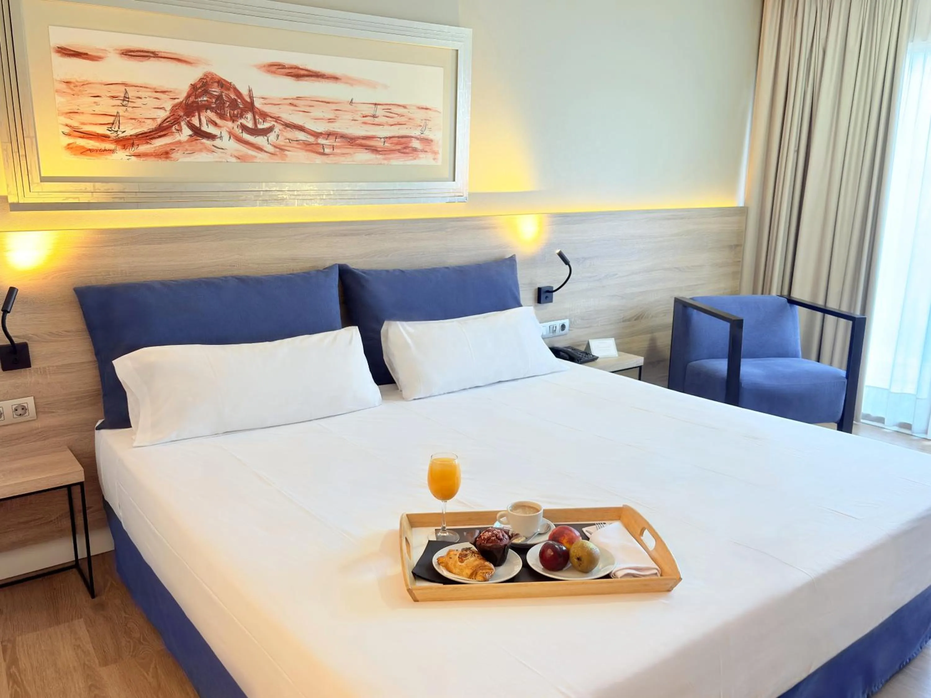 Bed in Eurohotel Barcelona Granvia Fira