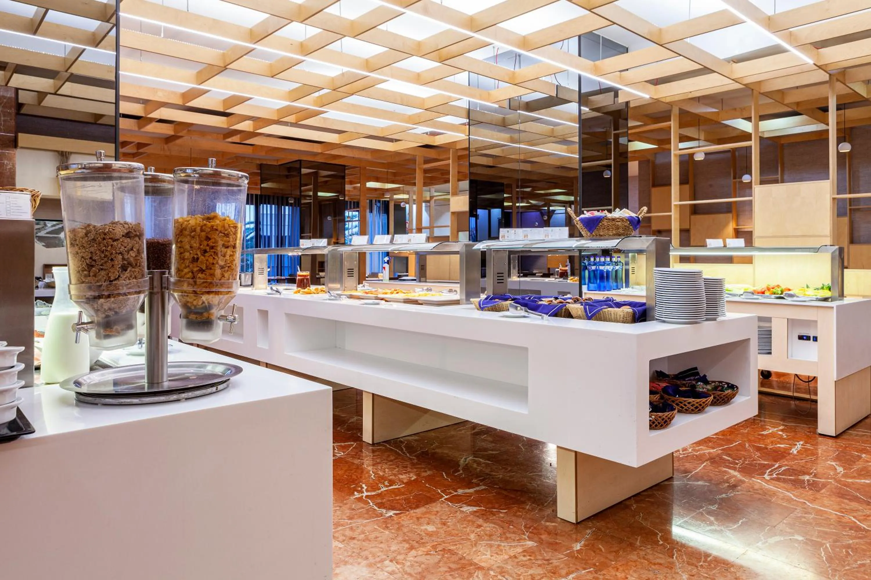 Buffet breakfast in Hotel Olympia Valencia