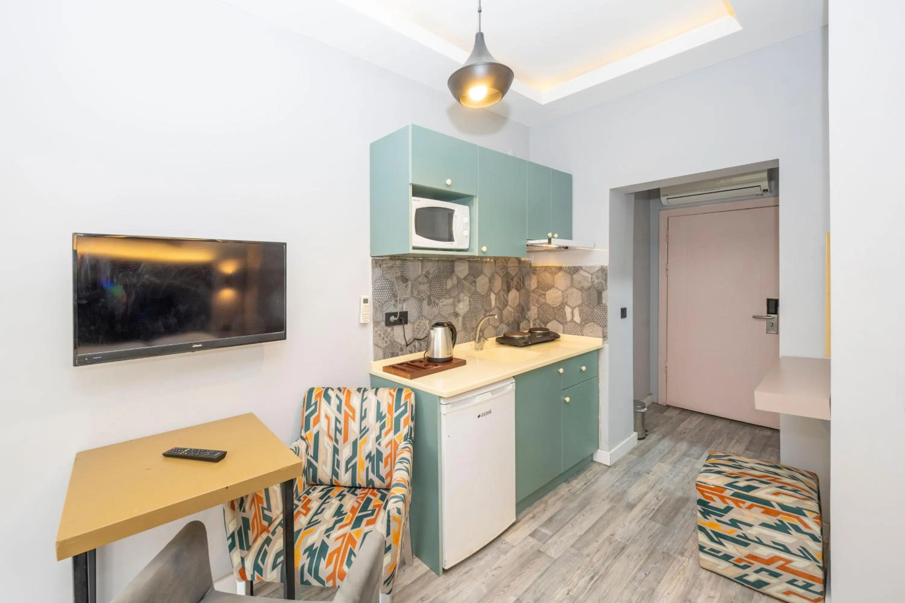 TV and multimedia in Cirrus Suites