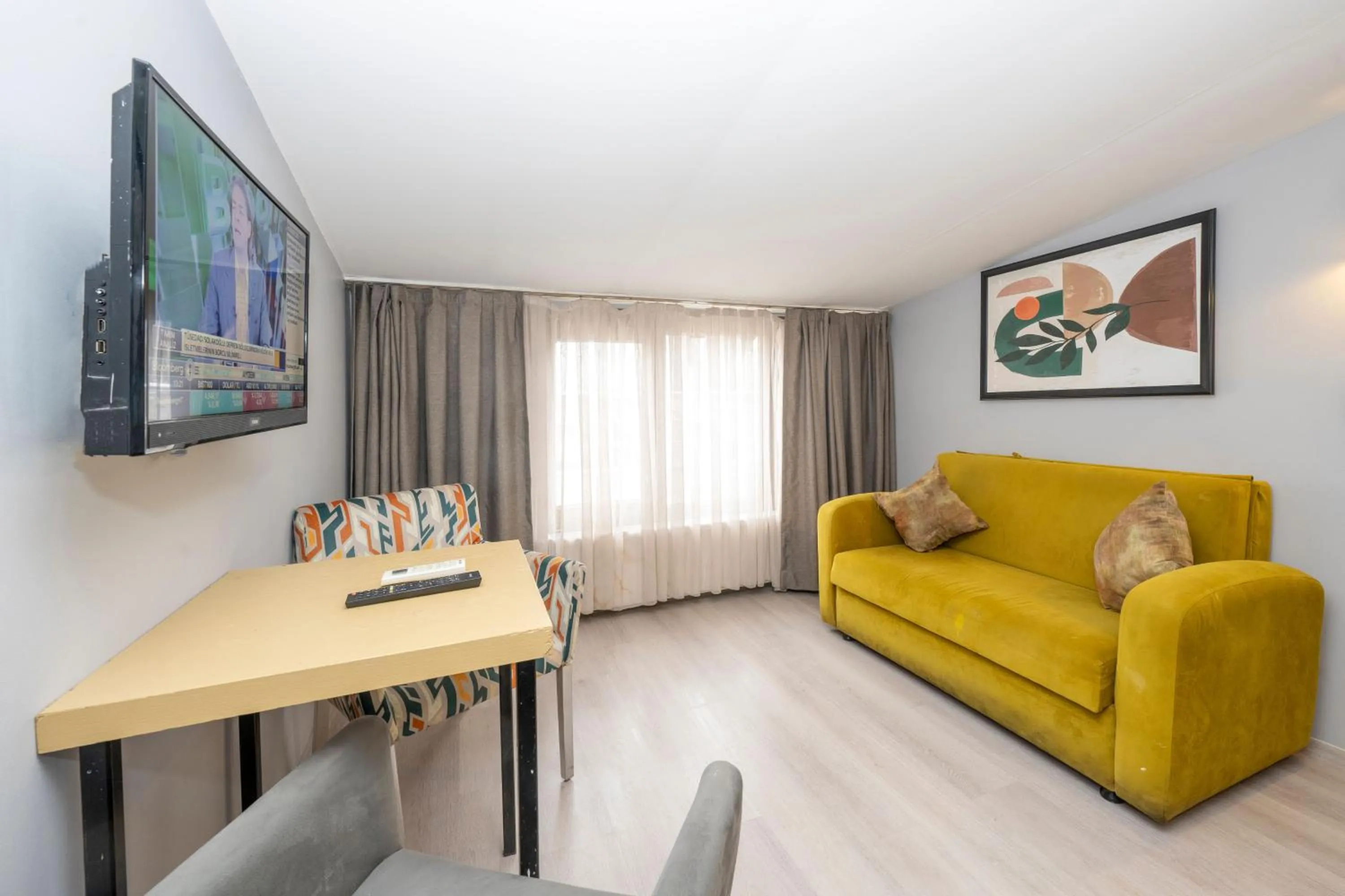 TV and multimedia in Cirrus Suites